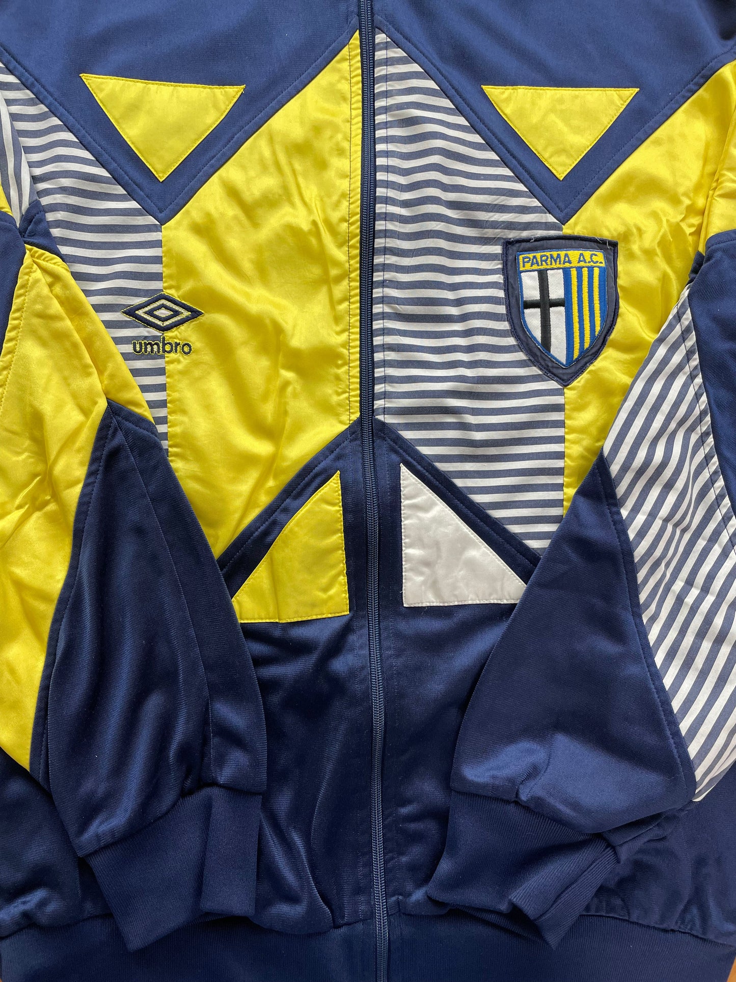 Player Issue Training • Parma • 1990 • Umbro Training Top • Size XL
