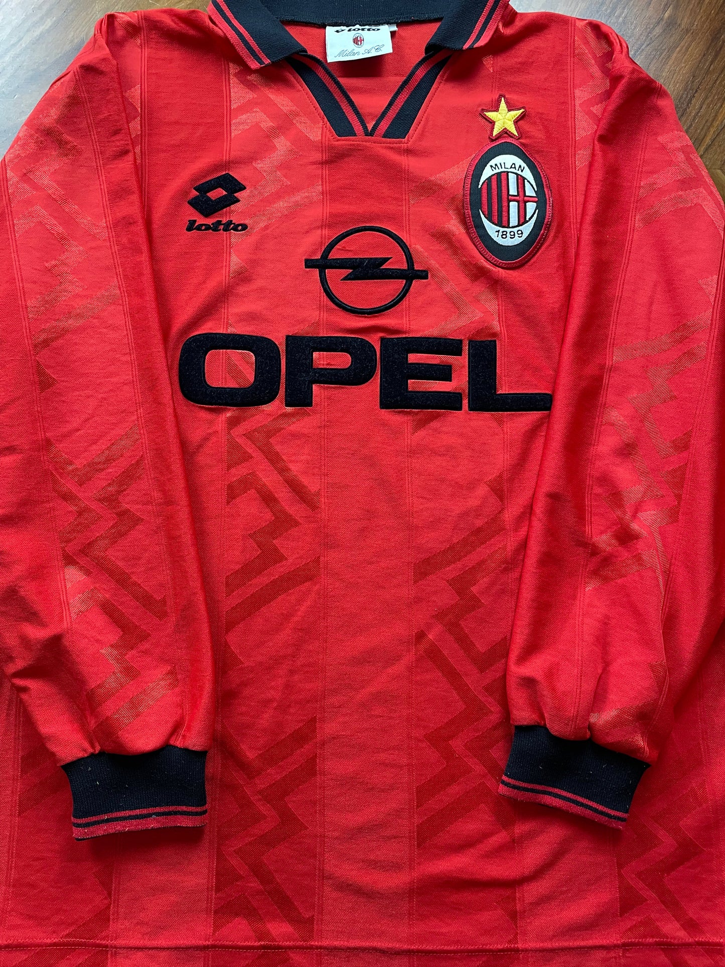 Store Shirt • AC Milan • 1996 • Lotto • Fourth • Size XL