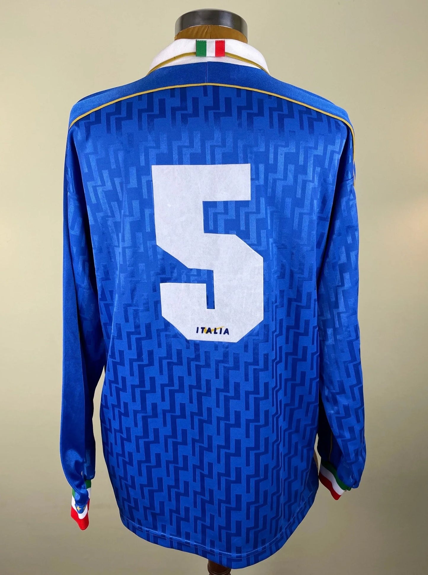 Match Shirt • National • Italia • 1995 • Nike • Home • #05 • Paolo Maldini • vs Estonia • Euro 96 Qualifiers