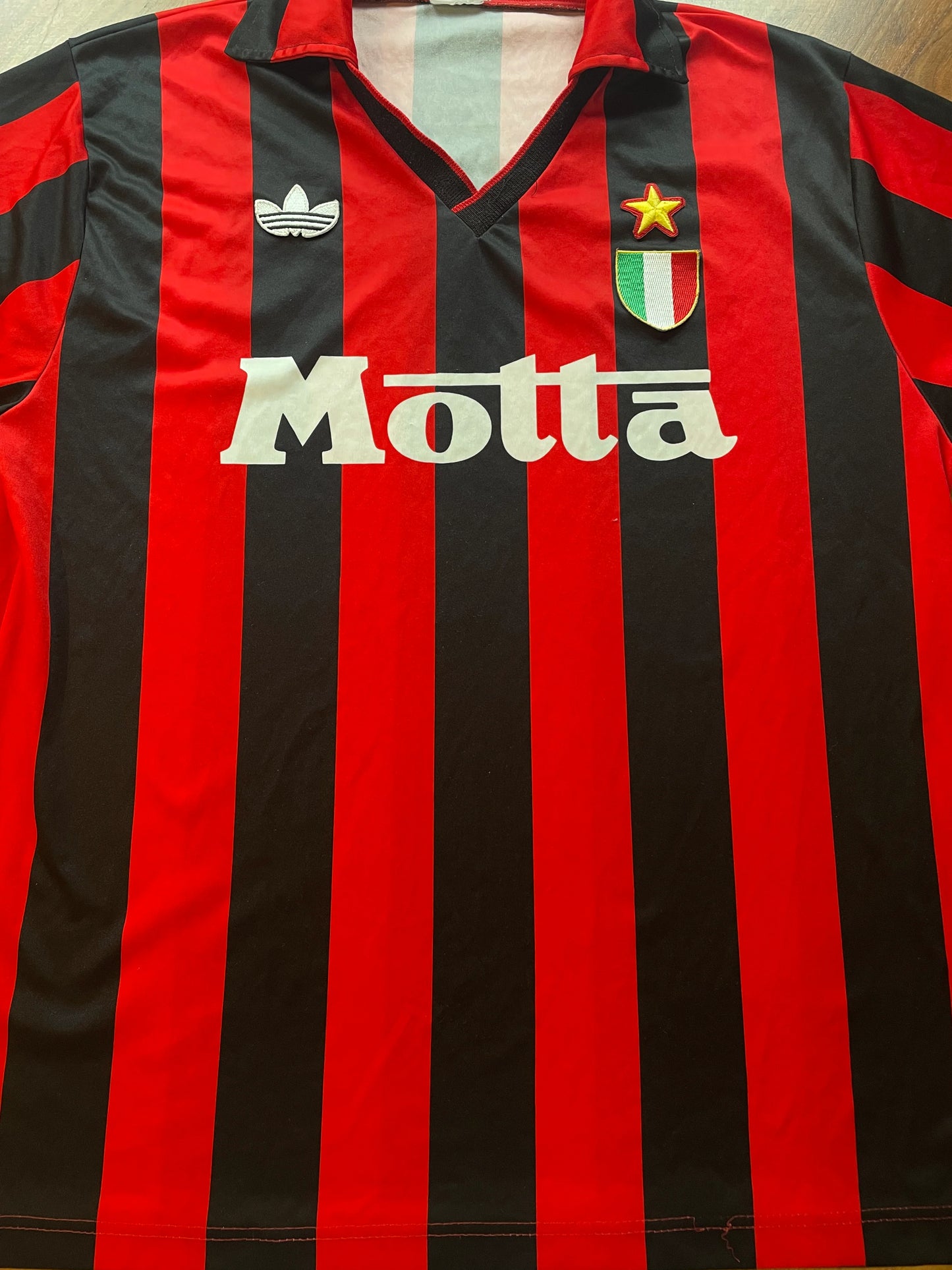 Store Shirt • AC Milan • 1992 • Adidas • Home • Size M