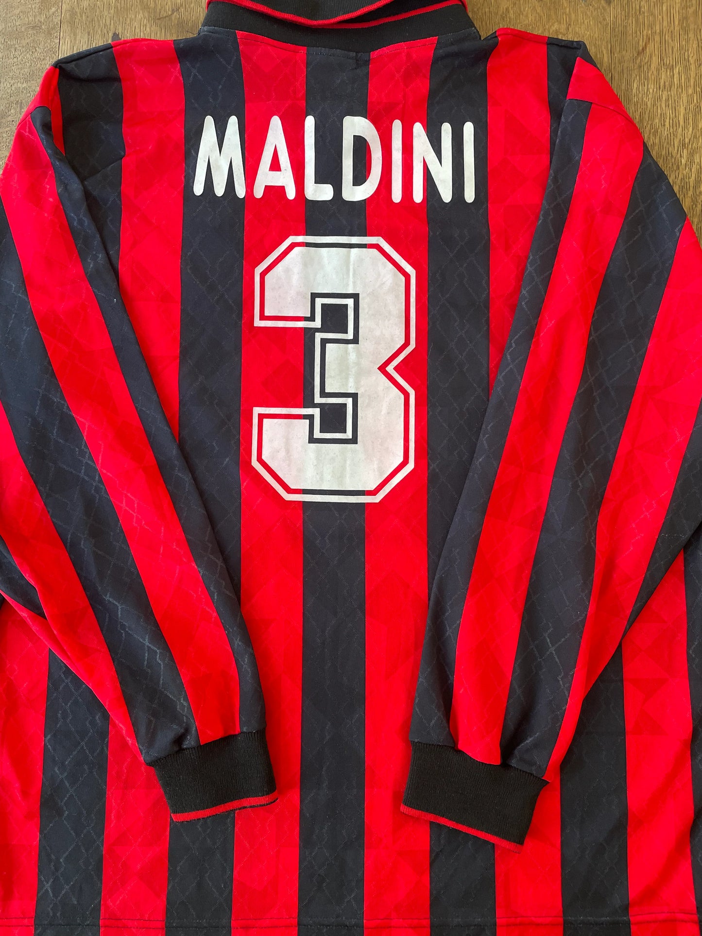 Store Shirt • AC Milan • 1995 • Lotto • Home • #3 • Paolo Maldini • Size XL