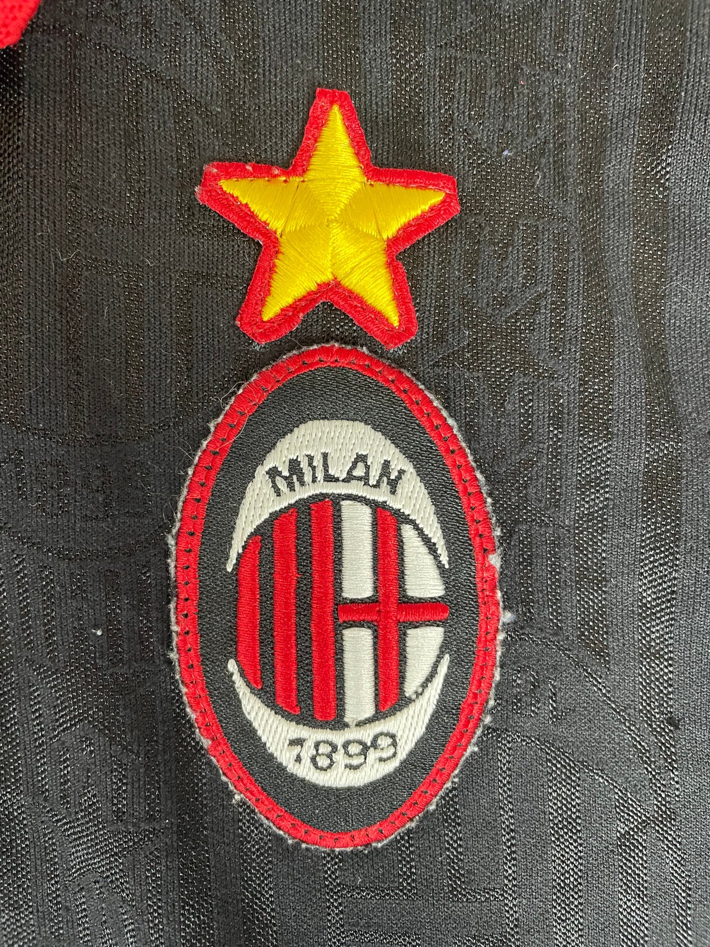 Store Shirt • AC Milan • 1997 • Lotto • Third • Size M