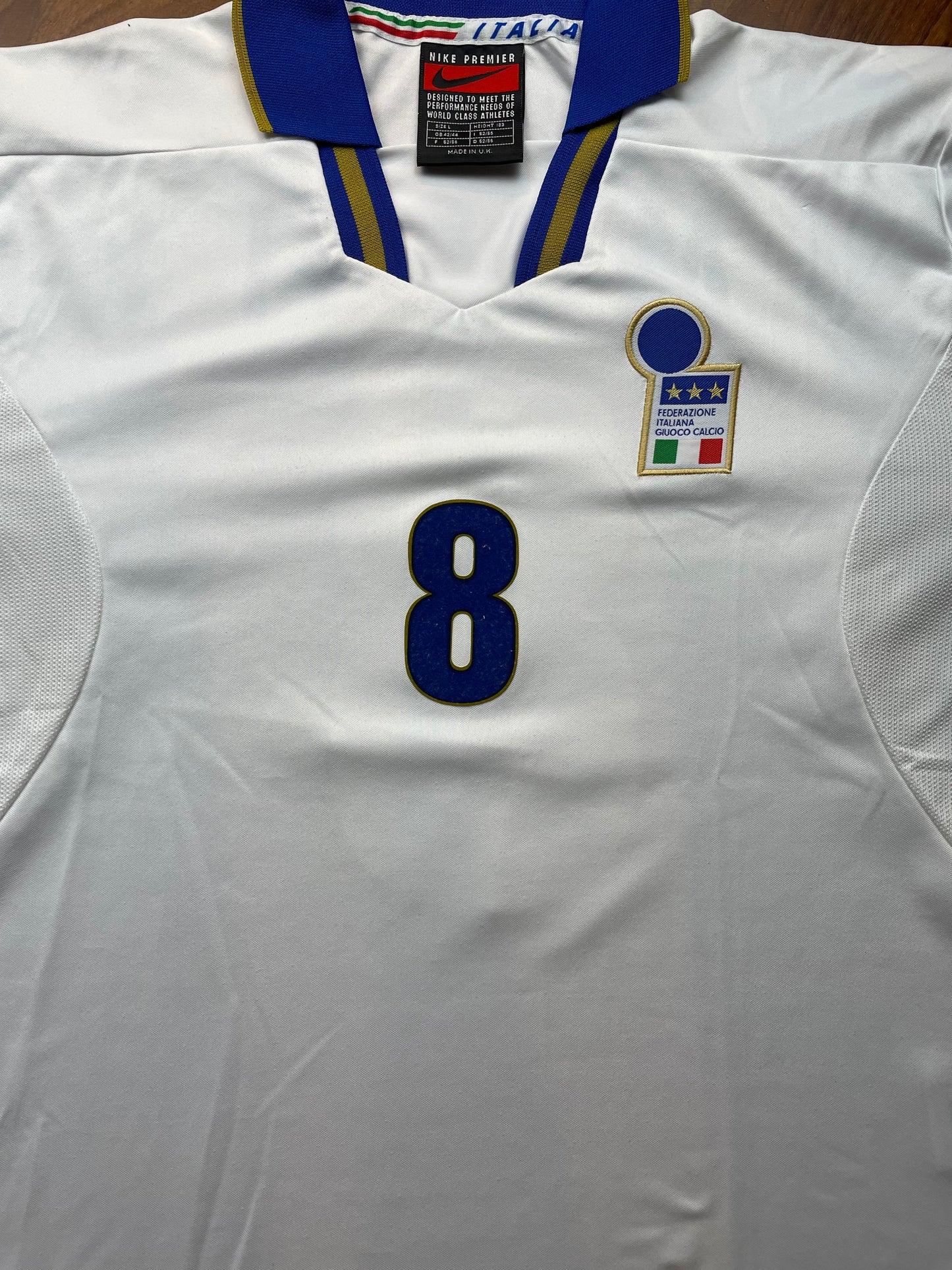 Match Shirt • National • Italia • 1996 • Nike • Home • #8 • Roberto Mussi • Match Prepared