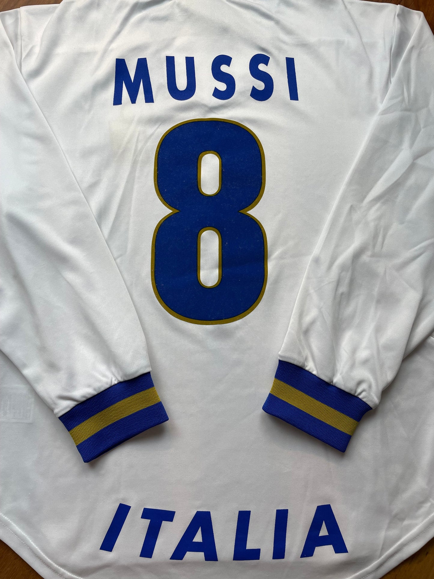 Match Shirt • National • Italia • 1996 • Nike • Home • #8 • Roberto Mussi • Match Prepared