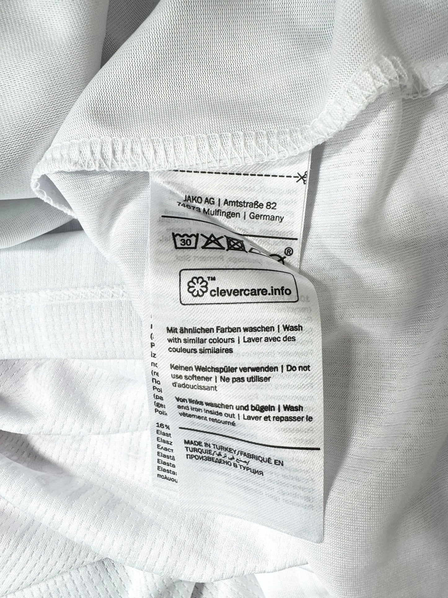 VfB Stuttgart 2022-23 Home - Size M