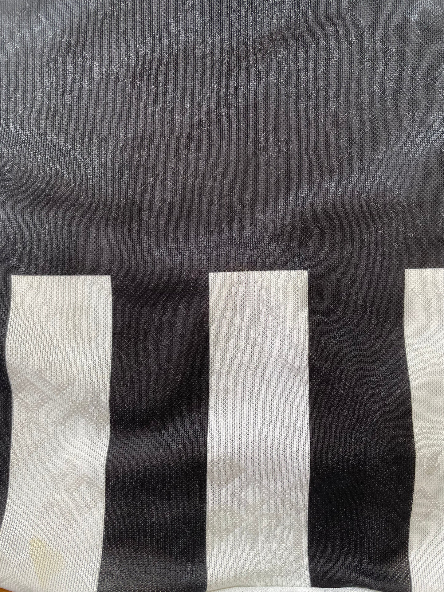 Store Shirt • Juventus • 1990 • Kappa • Home • Size M