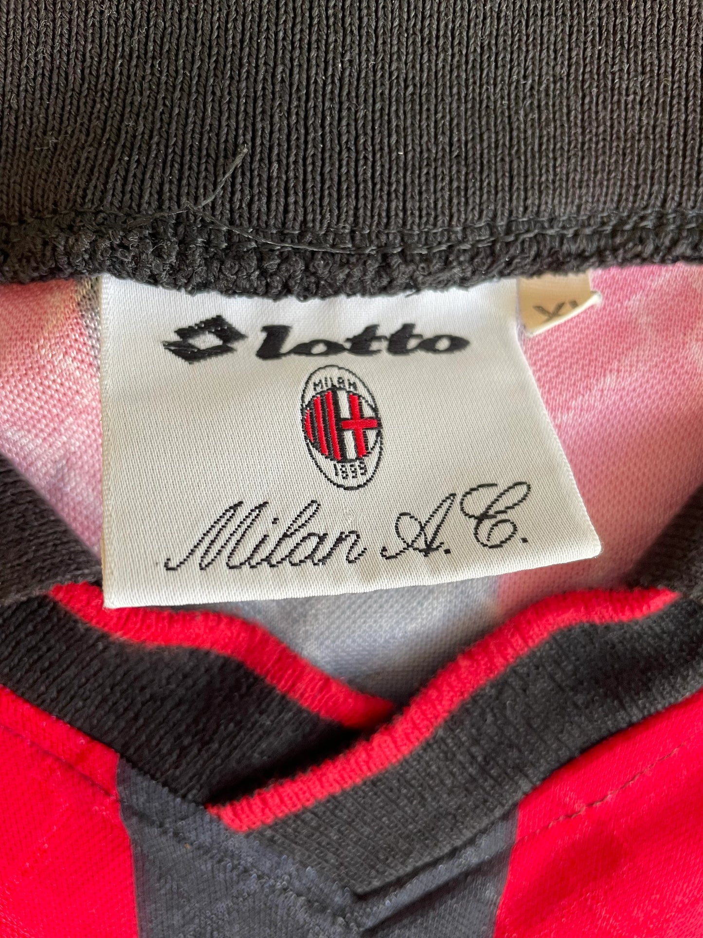 Store Shirt • AC Milan • 1995 • Lotto • Home • Size XL