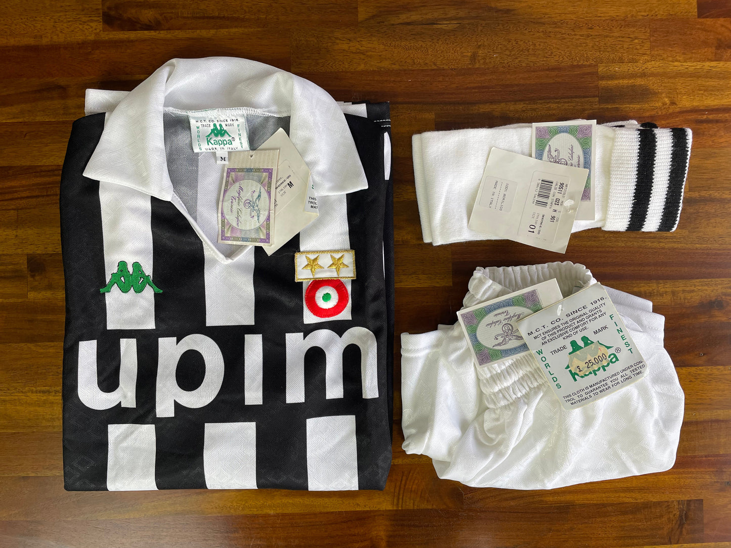 Store Shirt • Juventus • 1990 • Kappa • Size M • Full Kit • BNWT