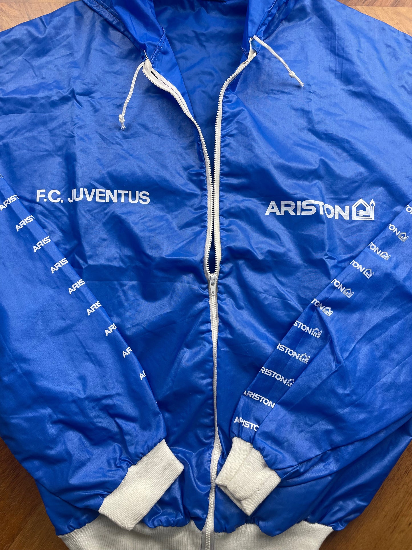 Player Issue Training • Juventus • 1986 • Kappa Training Waterproof