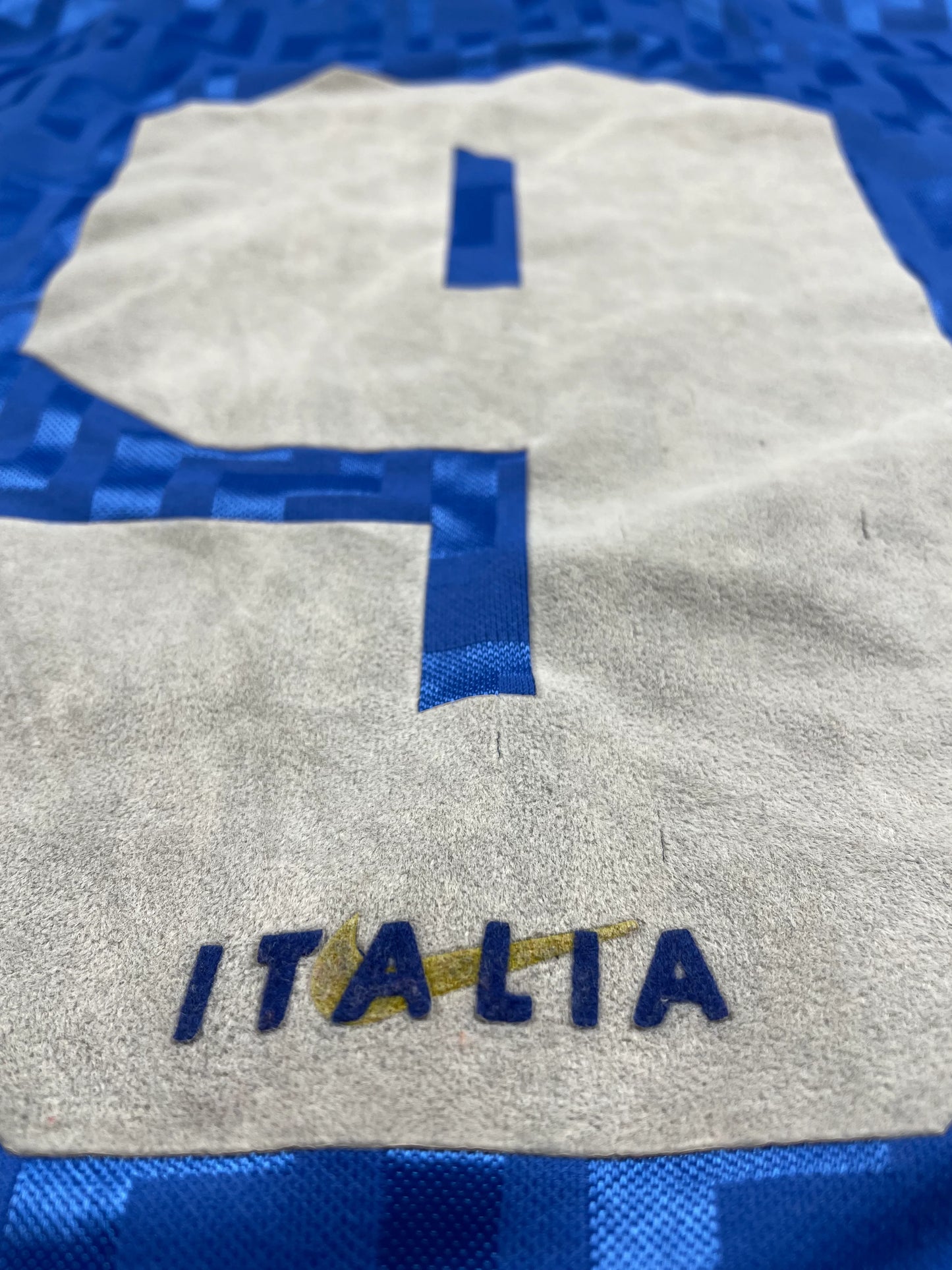 Match Shirt • National • Italia • 1995 • Nike • Home • #09 • Pierluigi Casiraghi • vs Ukraine • Euro 96 Qualifiers