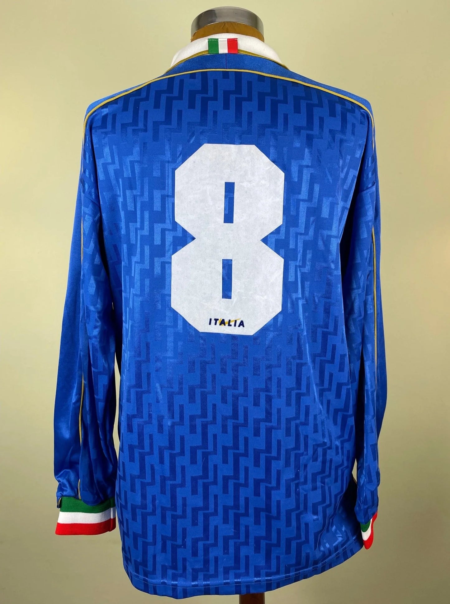 Match Shirt • National • Italia • 1995 • Nike • Home • #08 • Demetrio Albertini • vs Lithuania • Euro 96 Qualifiers