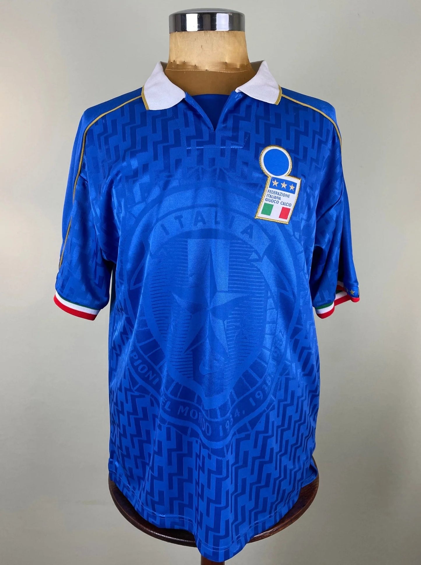 Match Shirt • National • Italia • 1995 • Nike • Home • #03 • Amadeo Carboni • vs Slovenia • Euro 96 Qualifiers • Signed