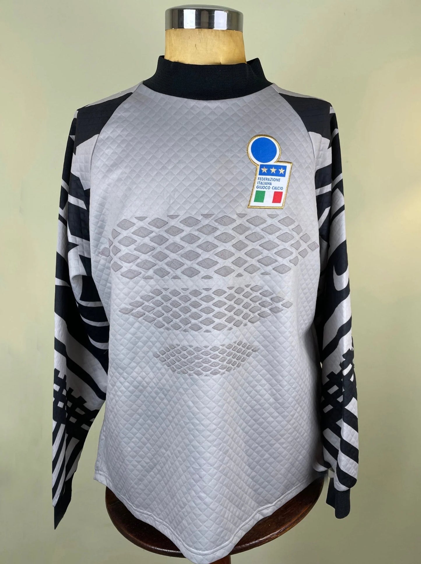 Match Shirt • National • Italia • 1995 • Nike • Home • #01 • Angelo Peruzzi • vs Ukraine • Euro 96 Qualifiers