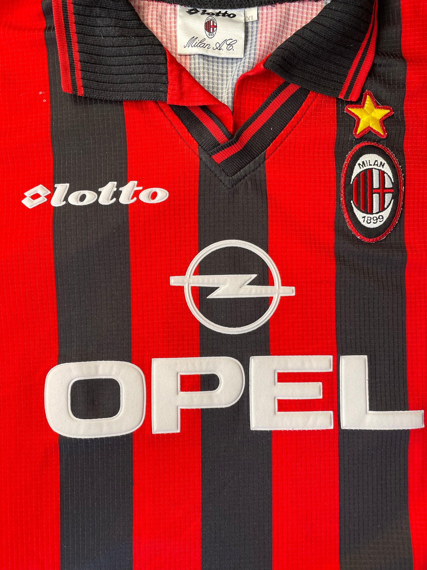 Store Shirt • AC Milan • 1997 • Lotto • Home • Size XL