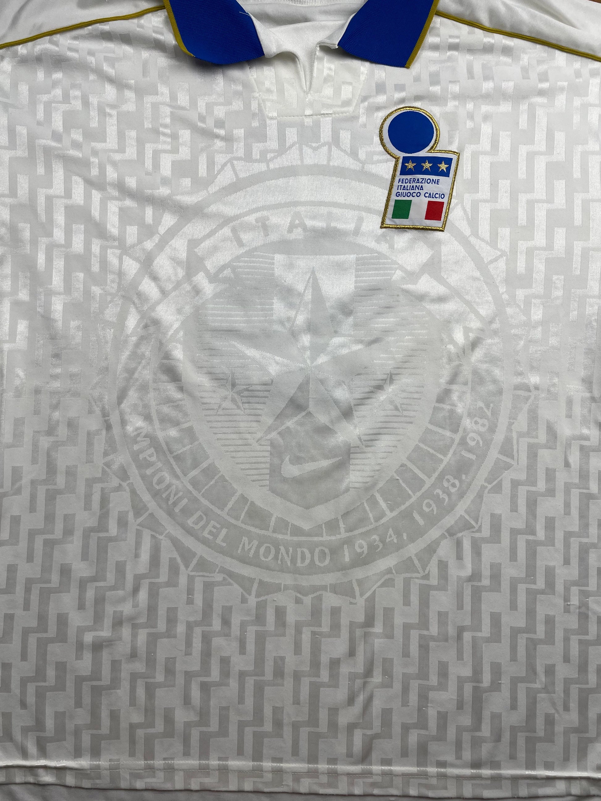 Match Shirt • National • Italia • 1995 • Nike • Away • #6 • Lorenzo Minotti • vs Ukraine • Euro 96 Qualifiers 