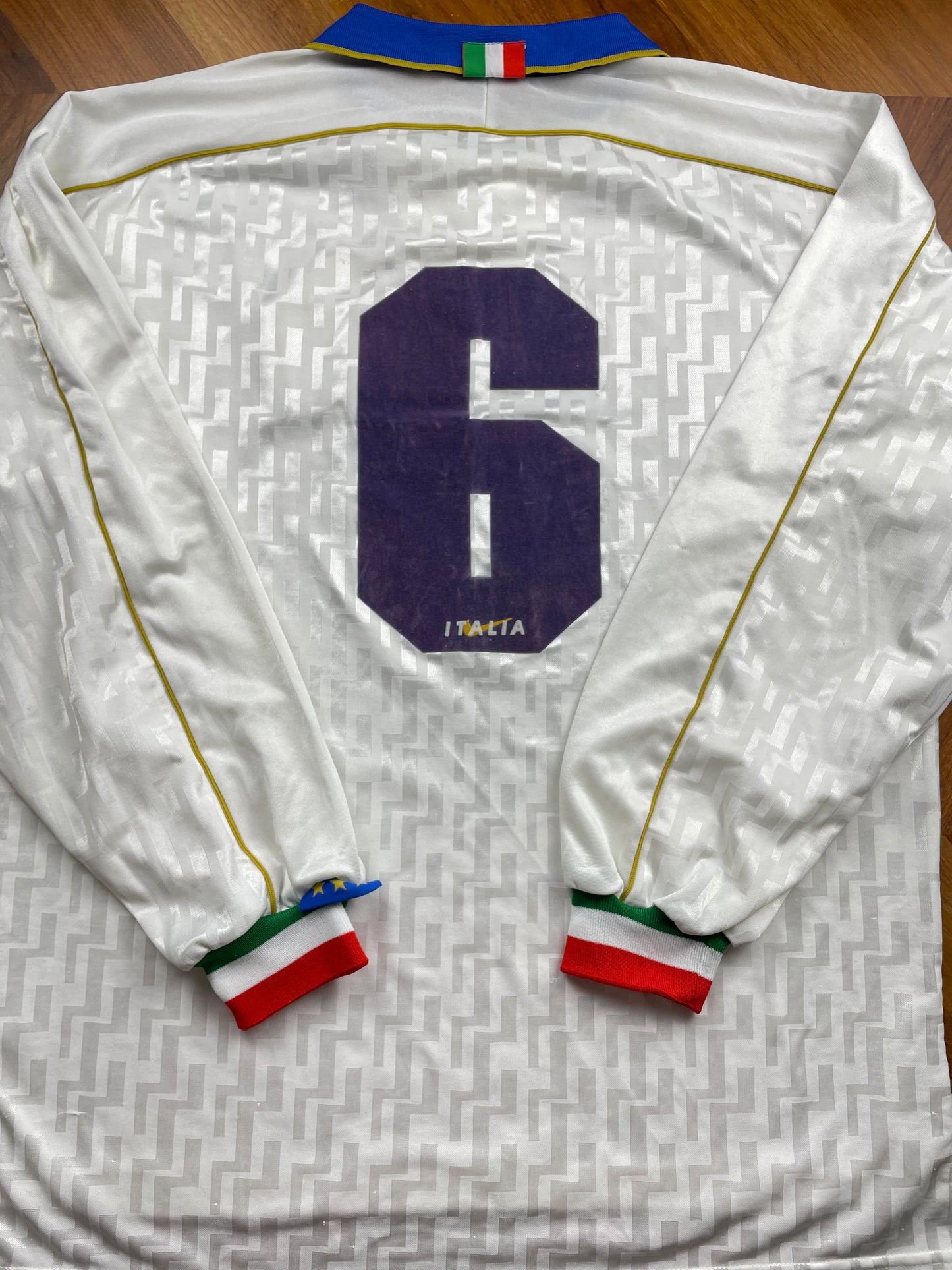 Match Shirt • National • Italia • 1995 • Nike • Away • #06 • Lorenzo Minotti • vs Ukraine • Euro 96 Qualifiers