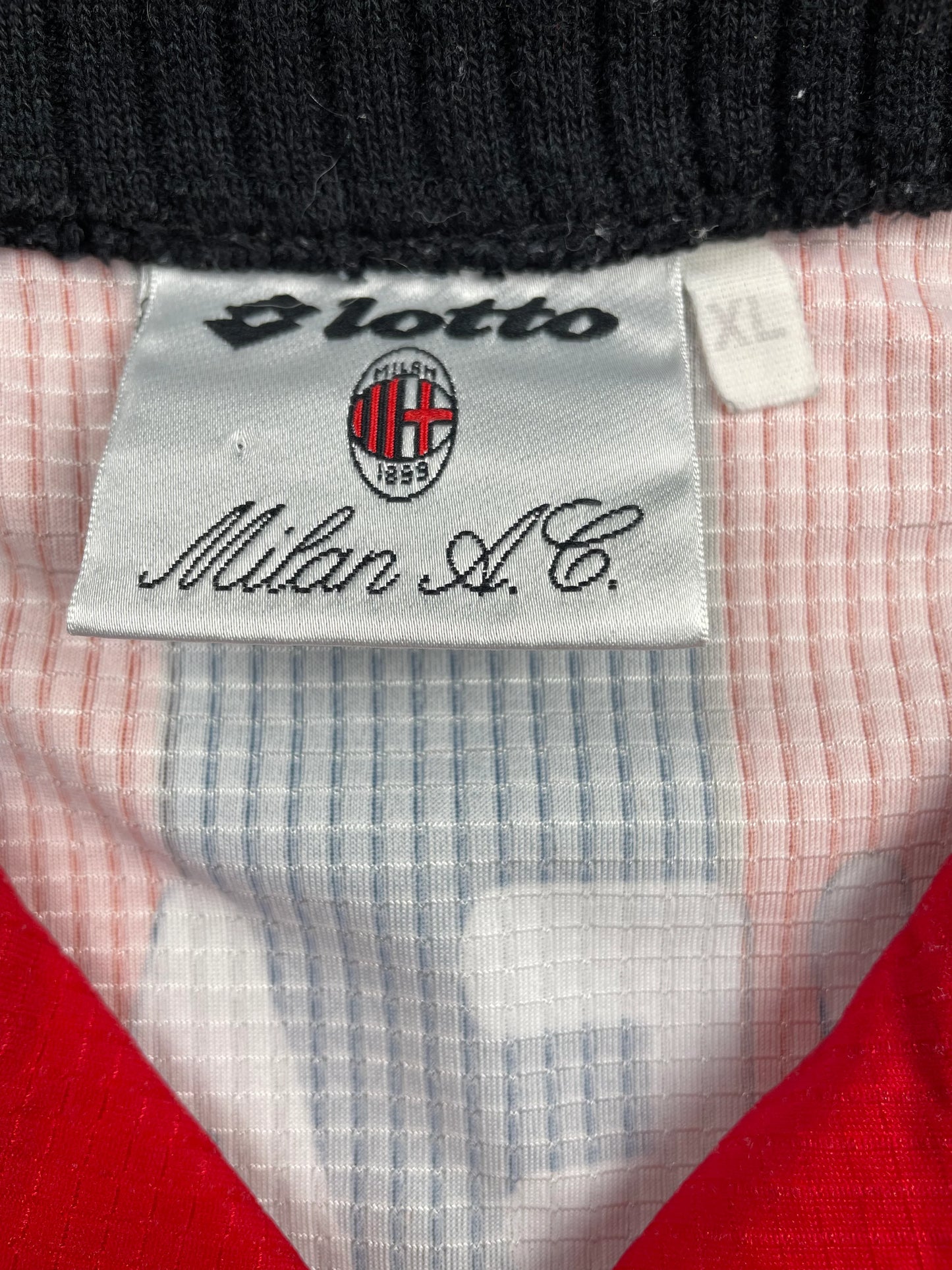 Store Shirt • AC Milan • 1997 • Lotto • Home • George Weah • Size XL