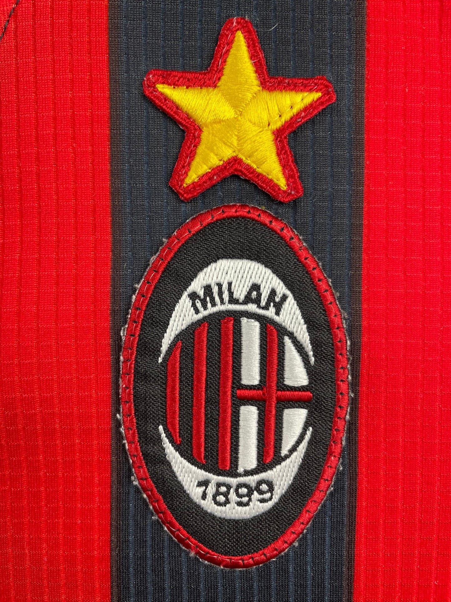 Store Shirt • AC Milan • 1997 • Lotto • Home • George Weah • Size XL