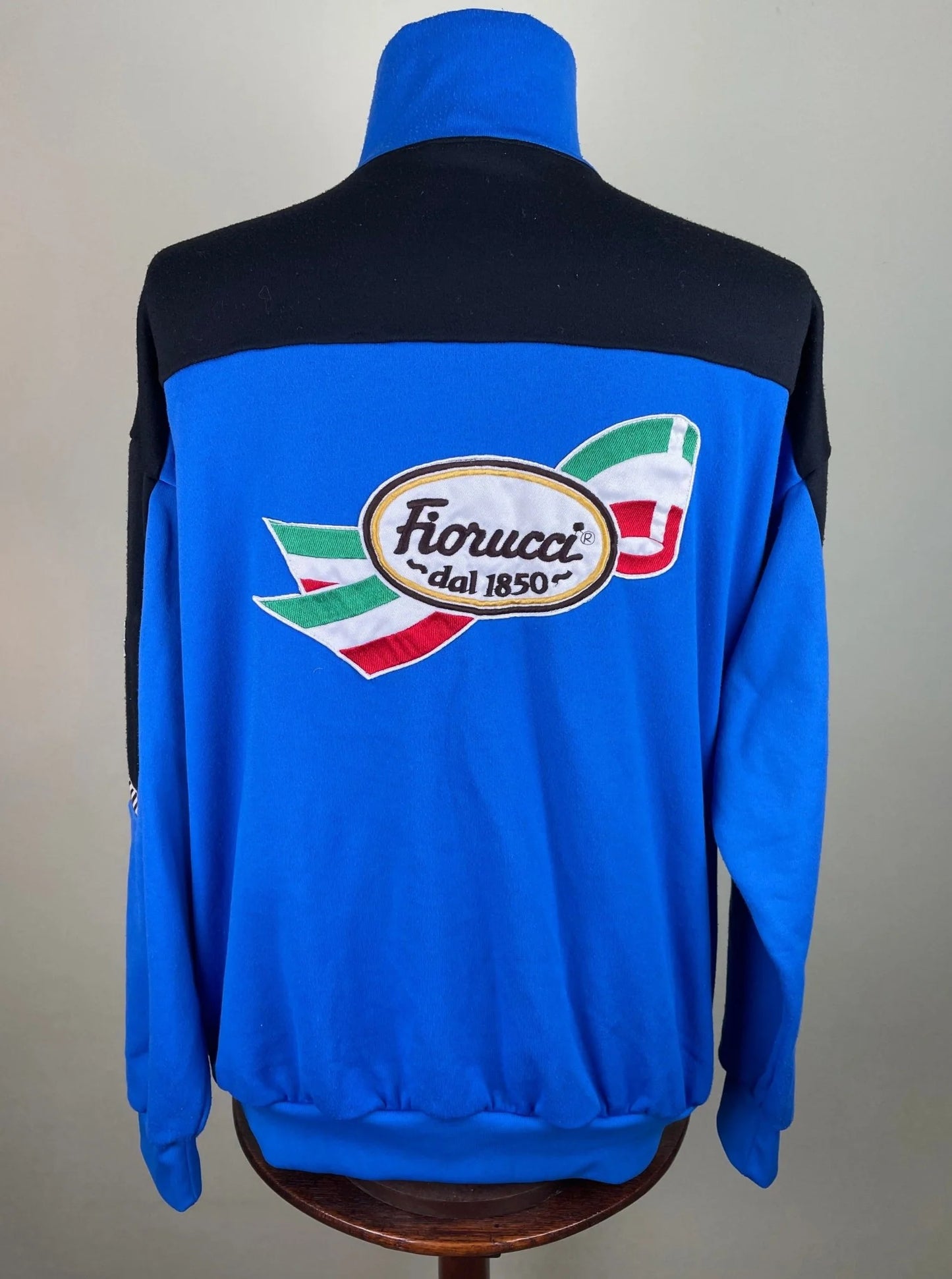 Player Issue Training • Inter • 1993 • Umbro Training Tracksuit