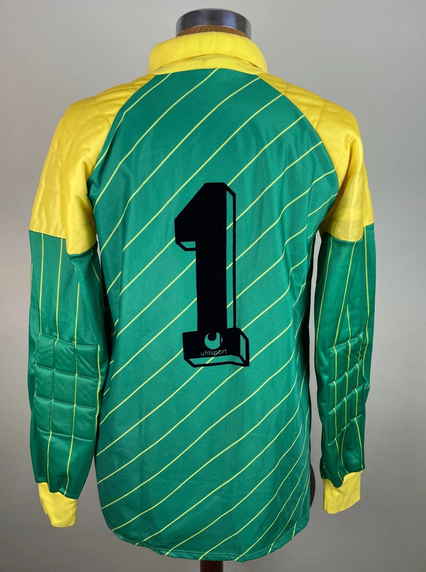 Store Shirt • Inter Milan • 1986 • Walter Zenga
