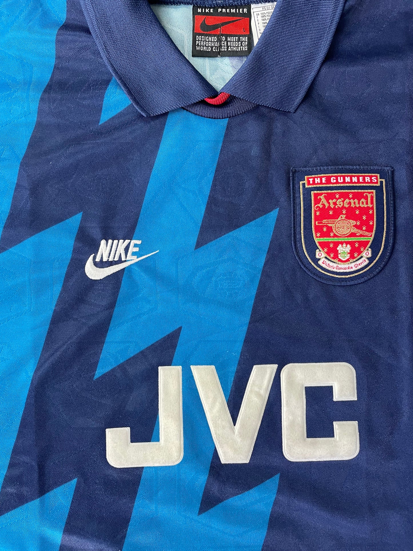 Store Shirt • Arsenal • 1995 • Nike • Away • Size L
