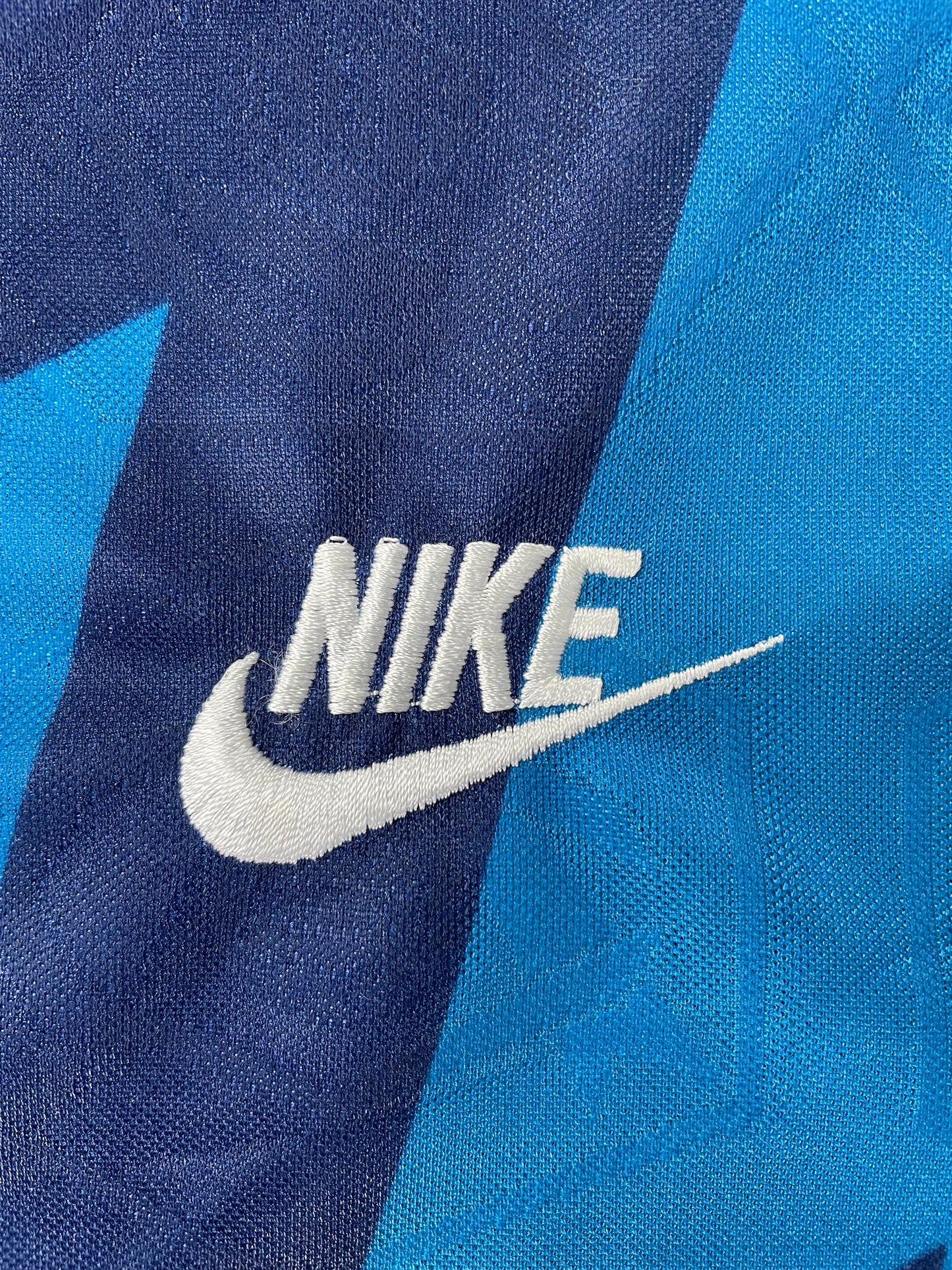 Store Shirt • Arsenal • 1995 • Nike • Away • Size L