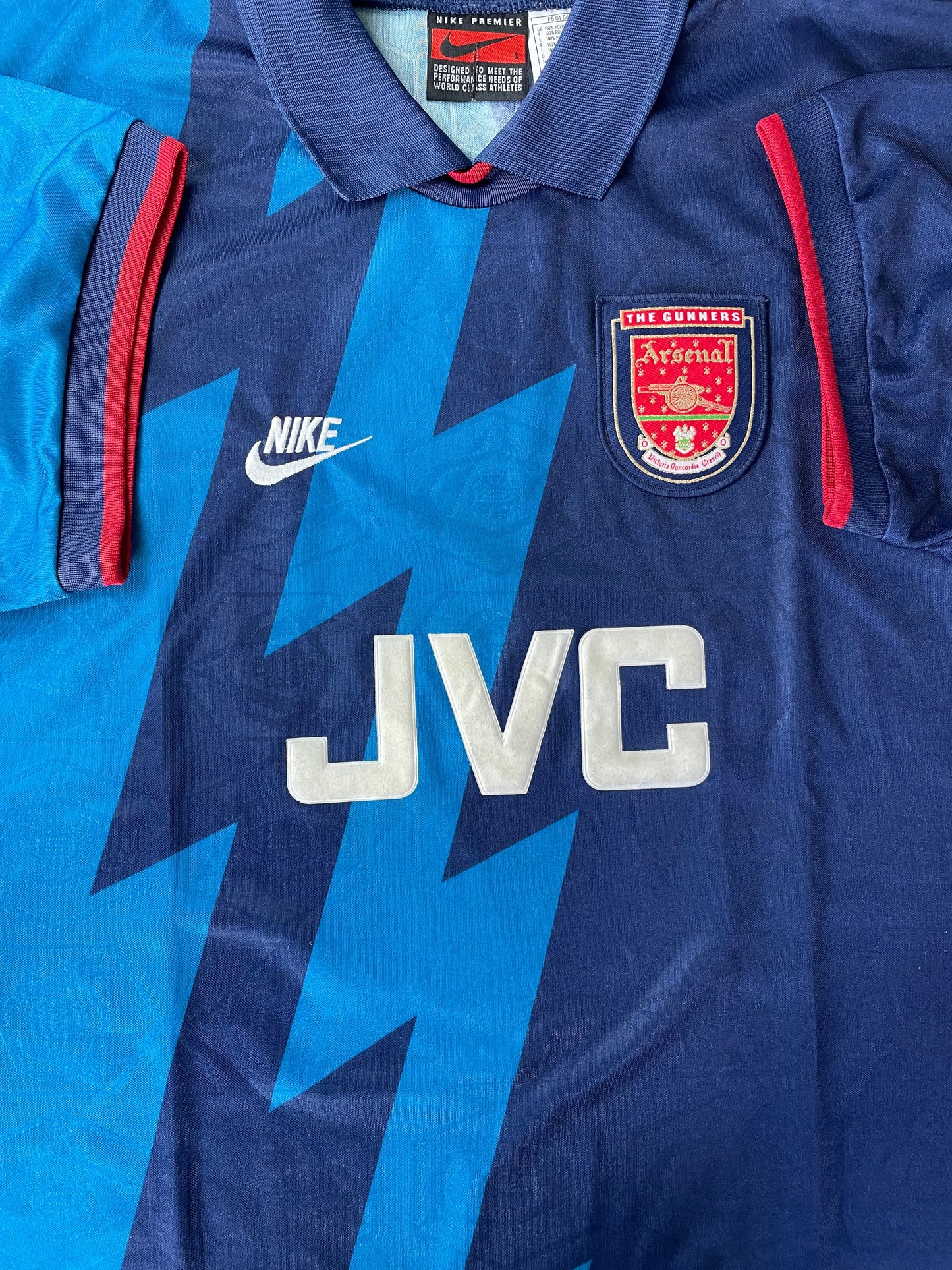 Store Shirt • Arsenal • 1995 • Nike • Away • Size L