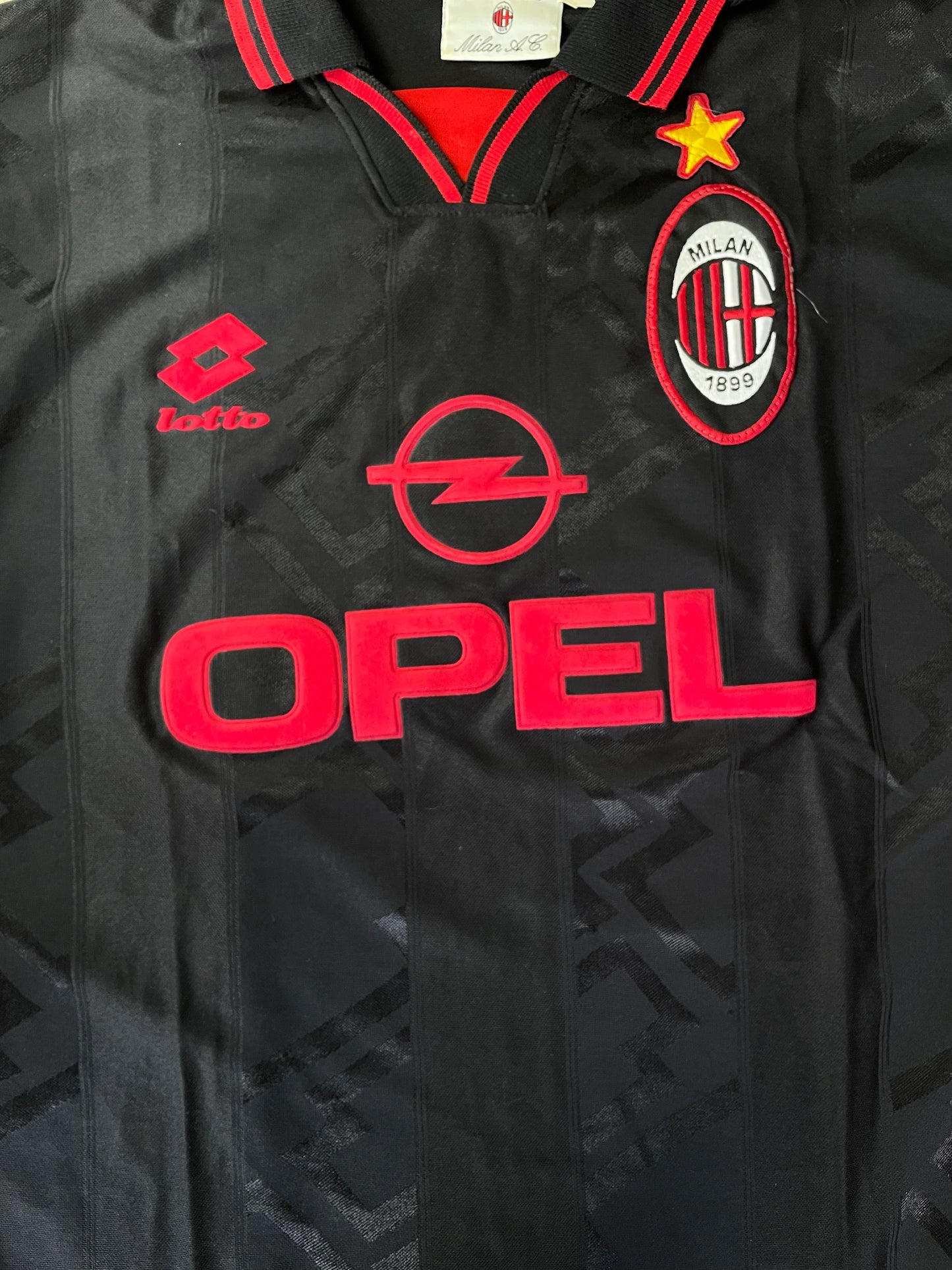 Store Shirt • AC Milan • 1996 • Lotto • Third • Size M • With Shorts