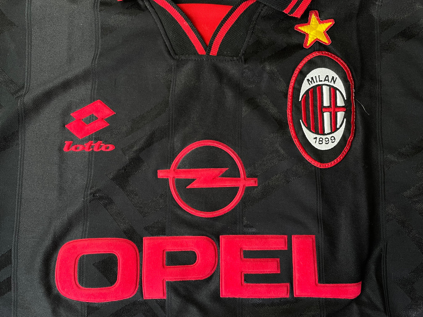Store Shirt • AC Milan • 1996 • Lotto • Third • Size M • With Shorts