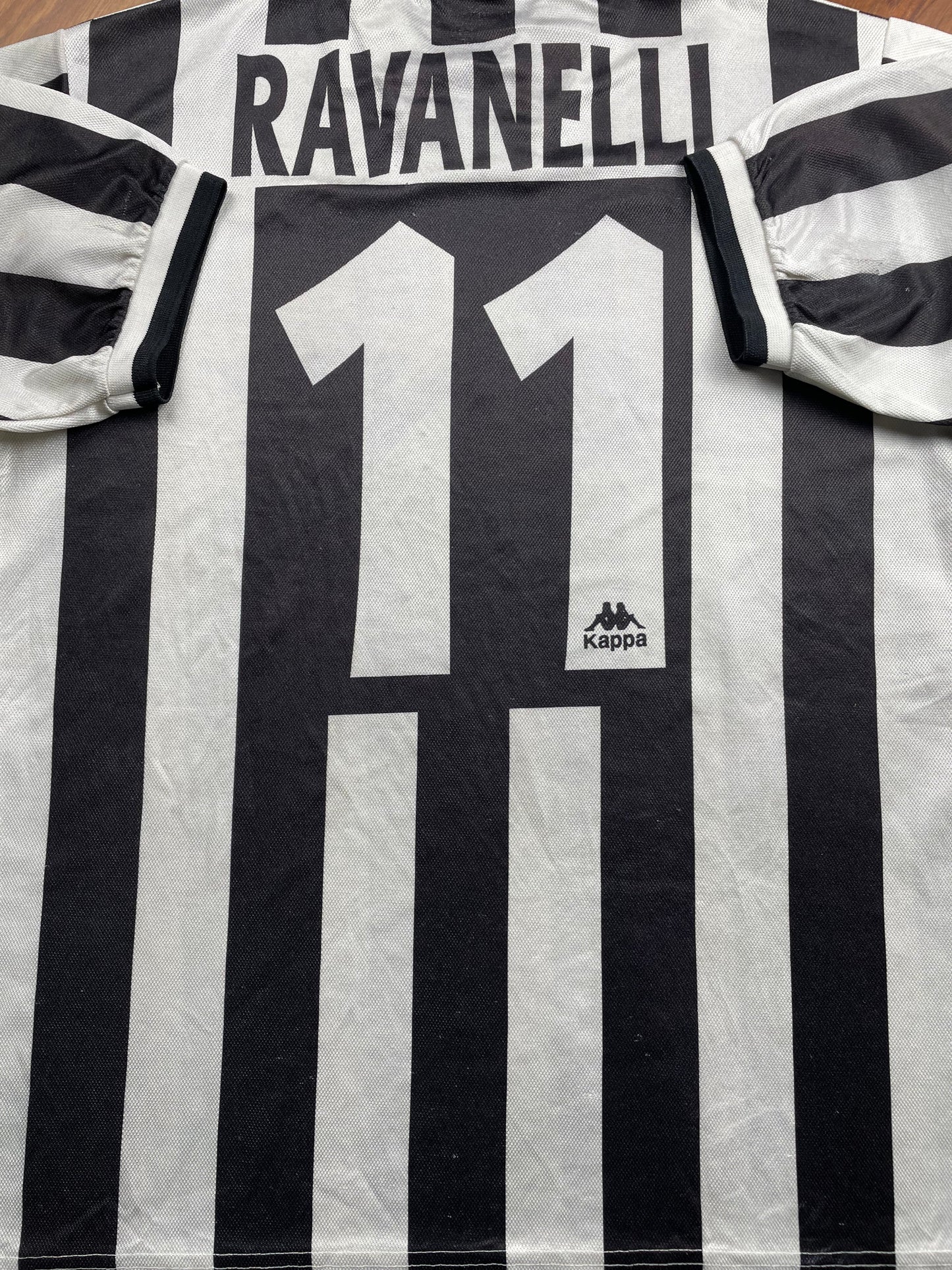 Store Shirt • Juventus • 1996 • Kappa • Fabrizio Ravanelli • Size M • Player Spec