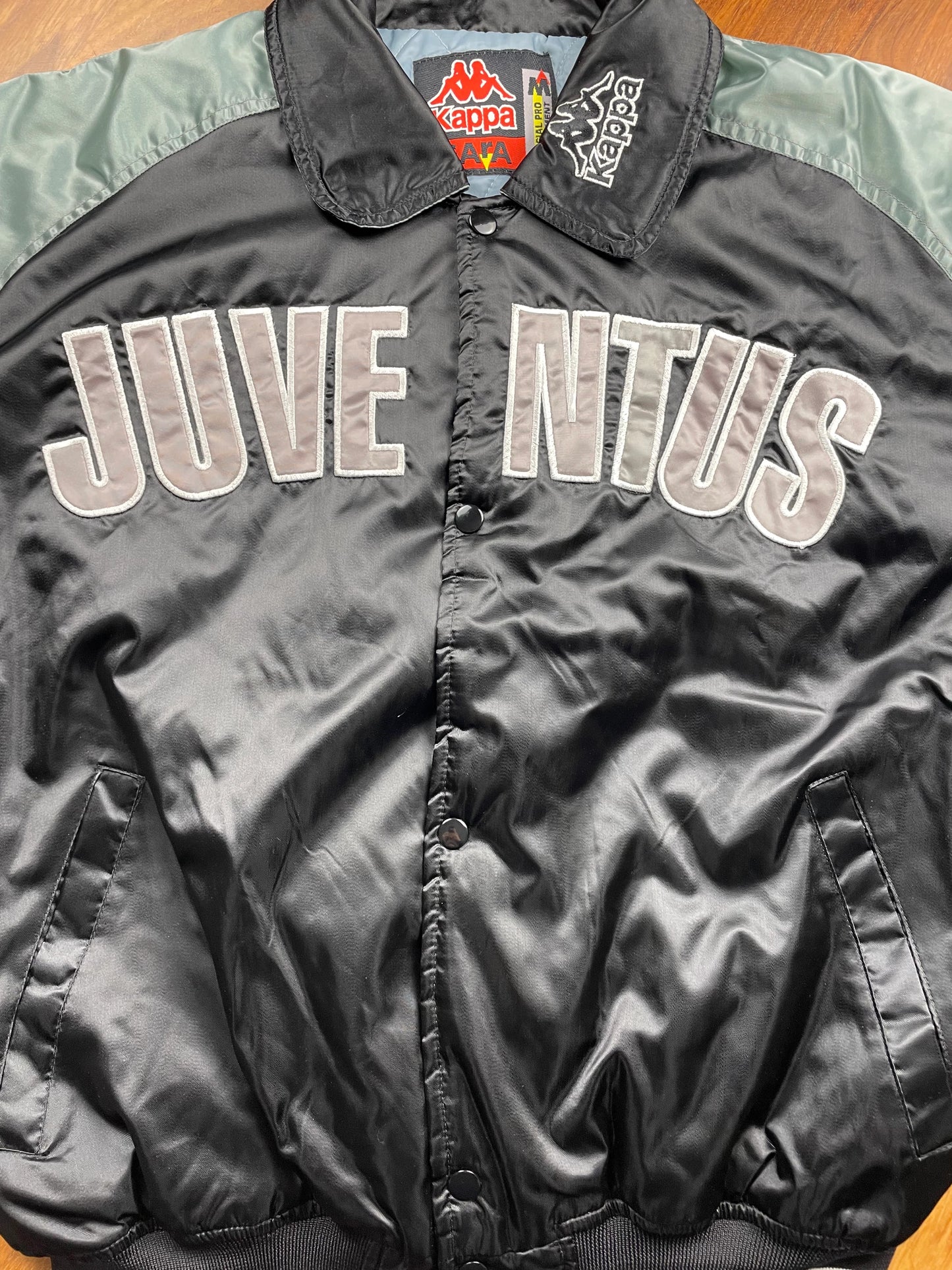 Store Top • Bomber • Juventus • 1995 • Kappa • Size M