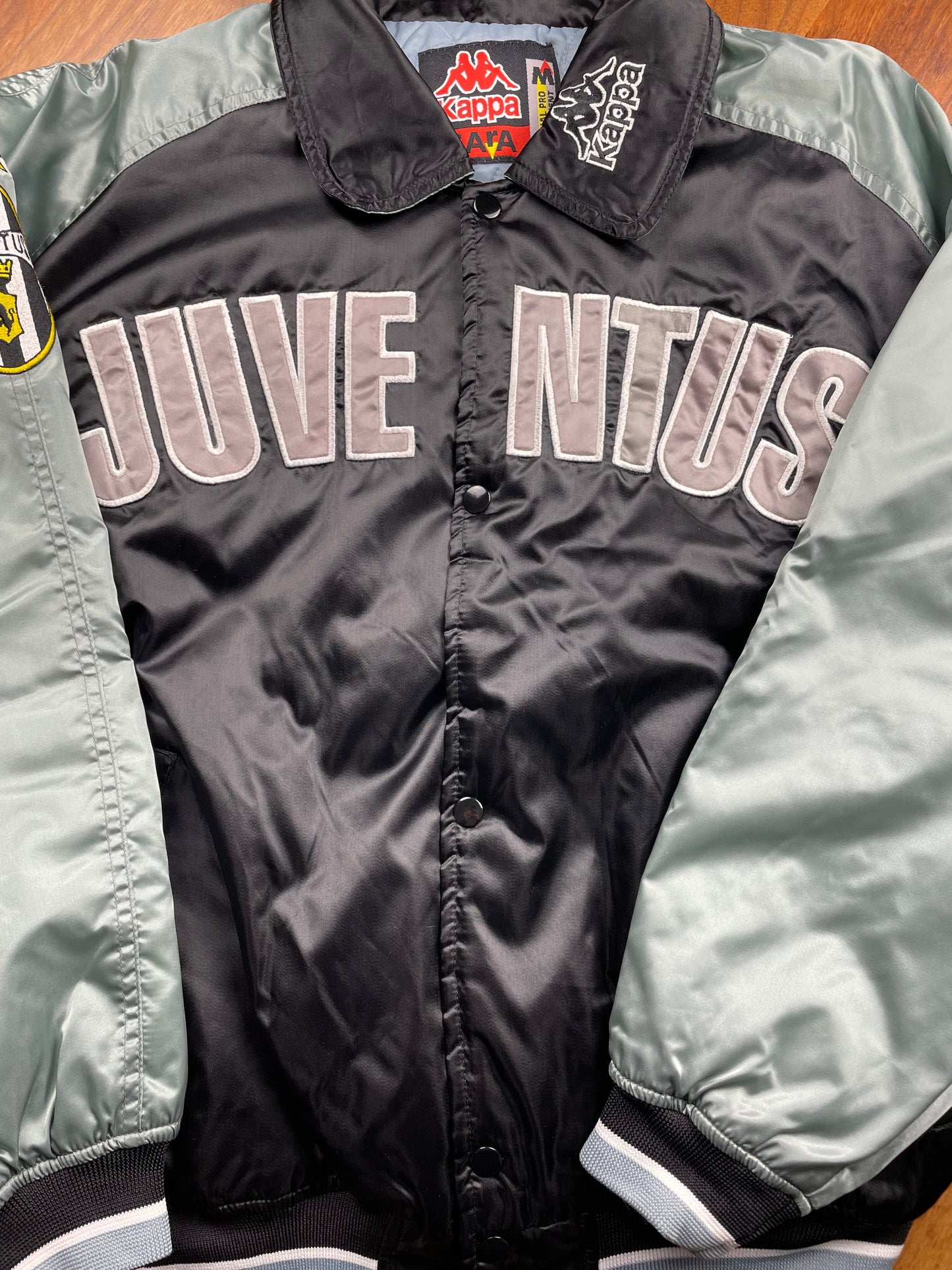 Store Top • Bomber • Juventus • 1995 • Kappa • Size M