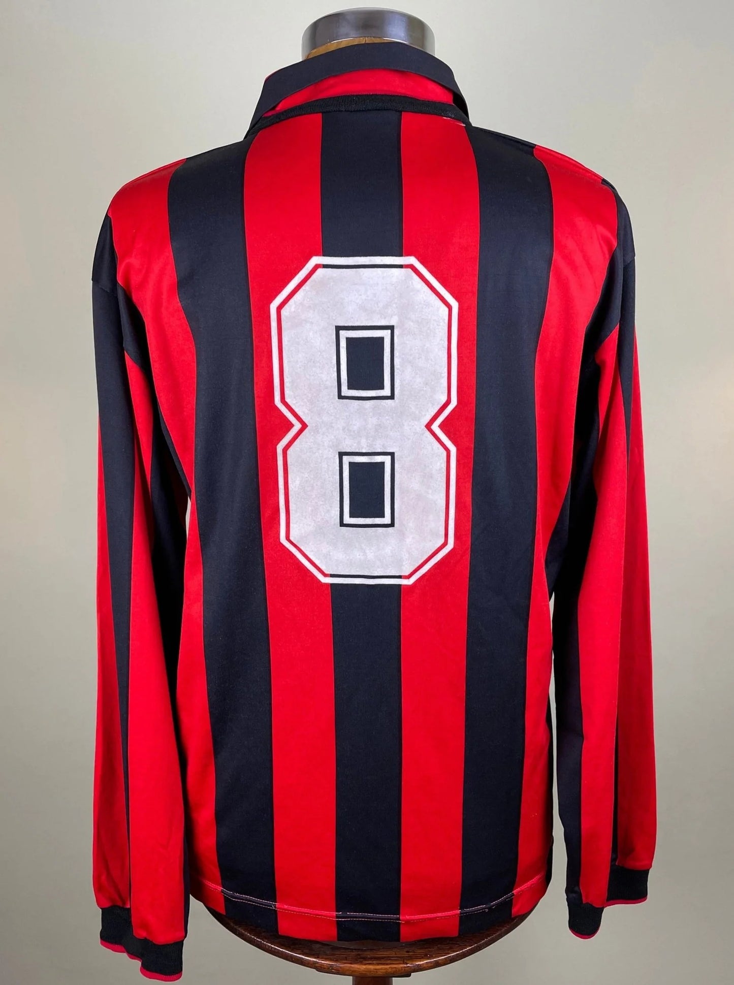 Match Shirt • Club • AC Milan • 1990 • Adidas • Home • #8 • Frank Rijkaard • vs Sampdoria
