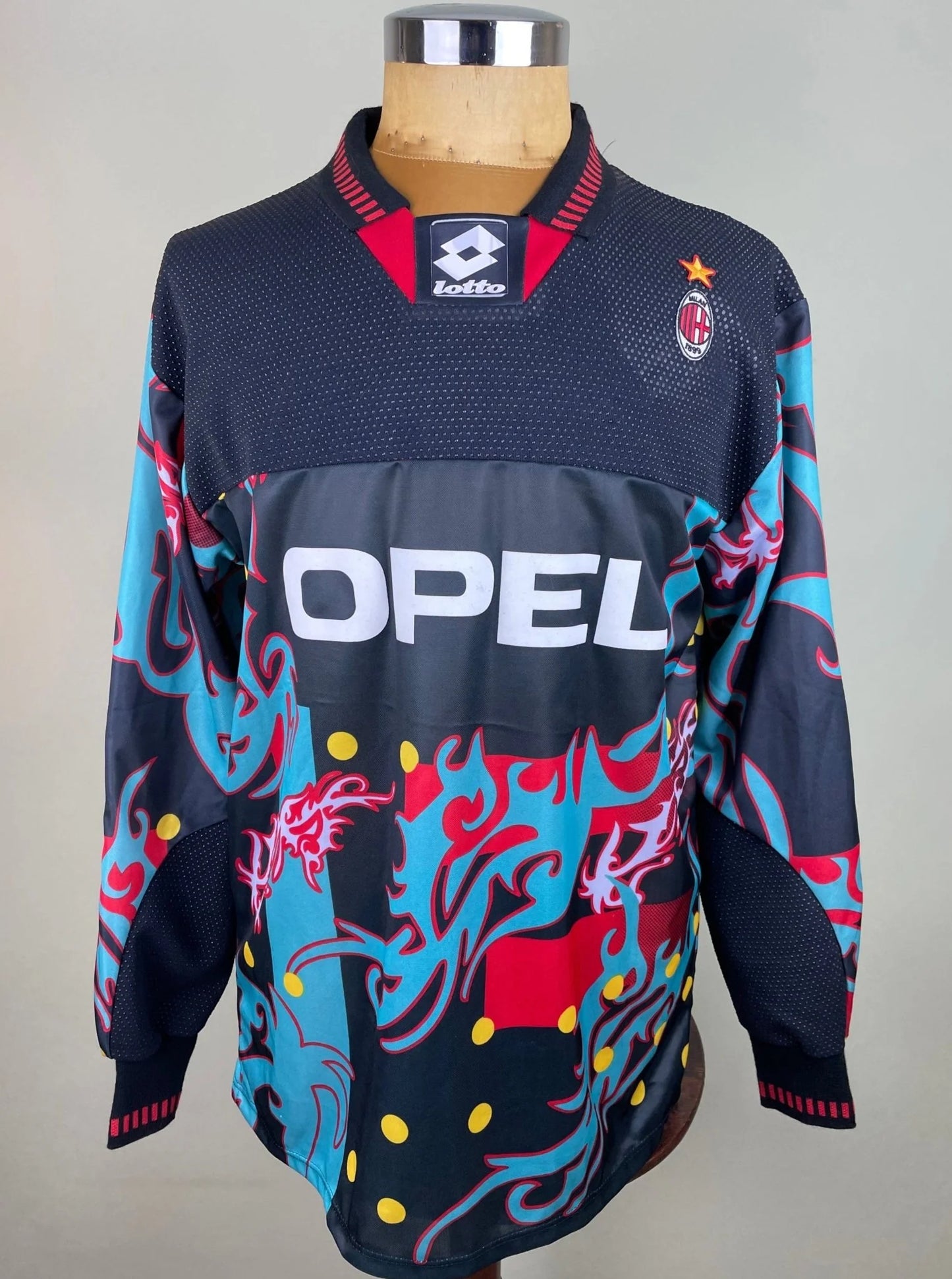 Match Shirt • Club • AC Milan • 1995 • Uhlsport • Keeper • #1 • Mario Ielpo • Match Worn
