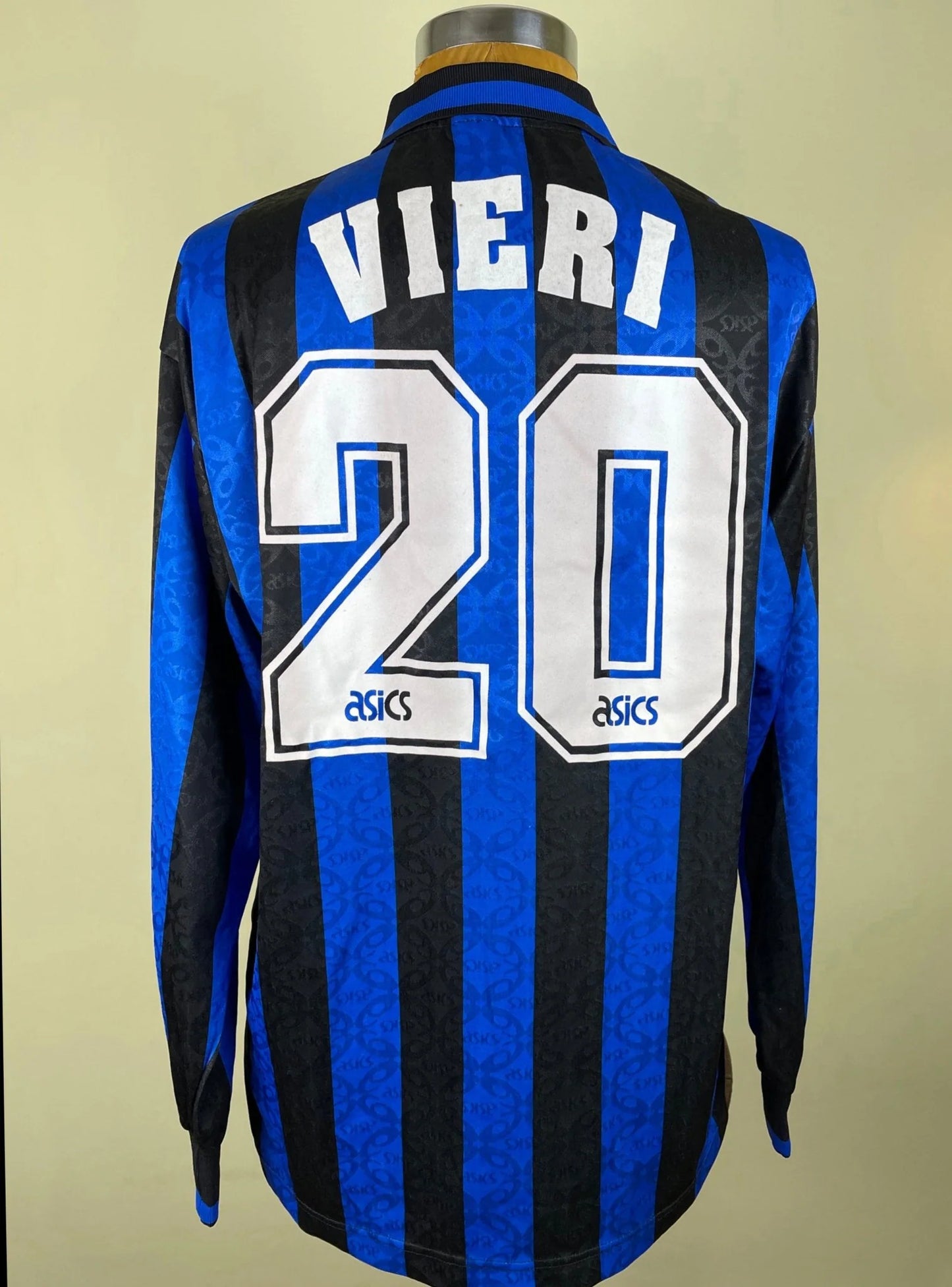 Match Shirt • Club • Atalanta • 1995 • Asics • Home • #20 • Christian Vieri • Match Worn