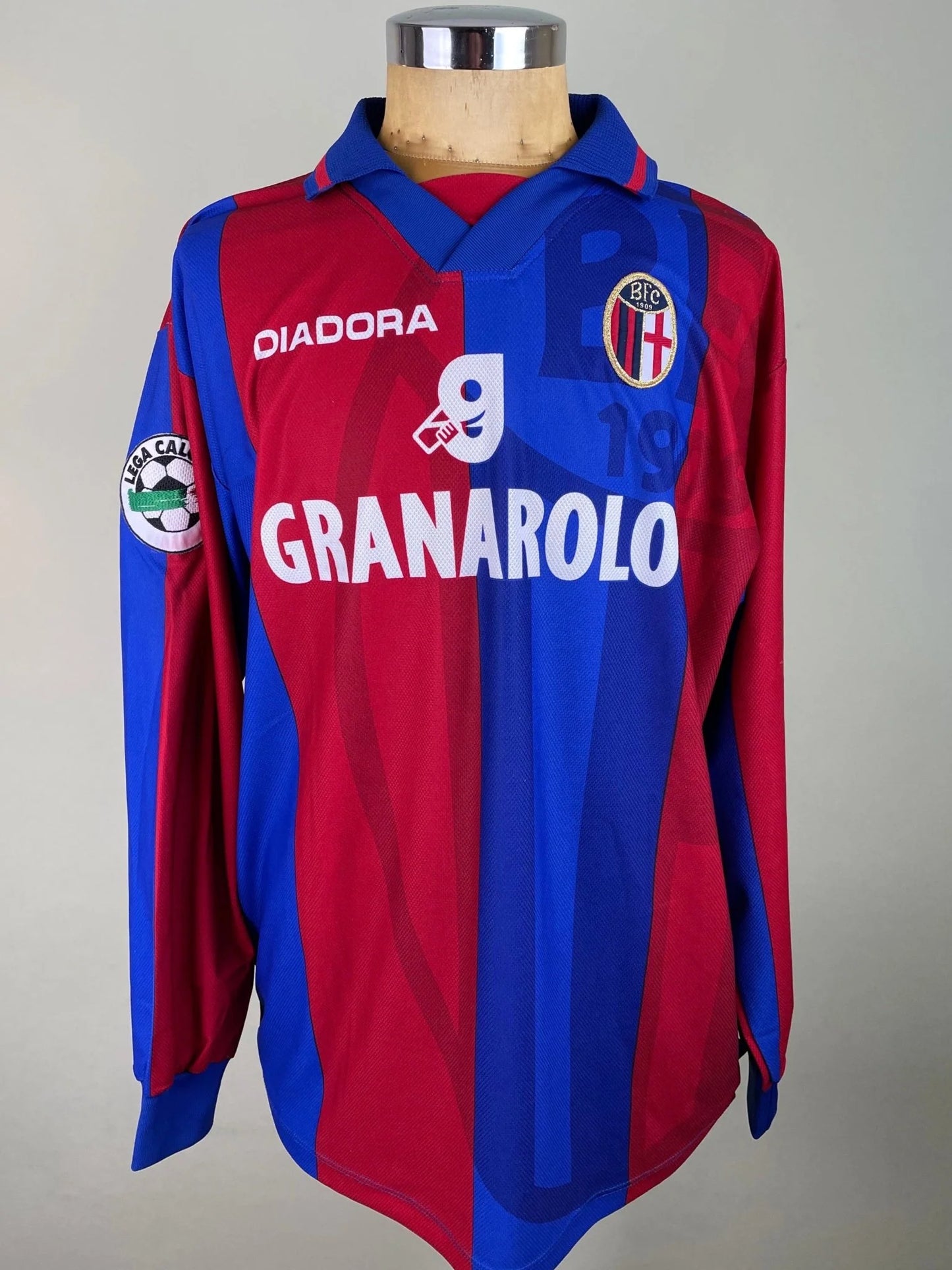 Match Shirt • Club • Bologna • 1997 • Diadora • Home • #10 • Roberto Baggio • Match Worn