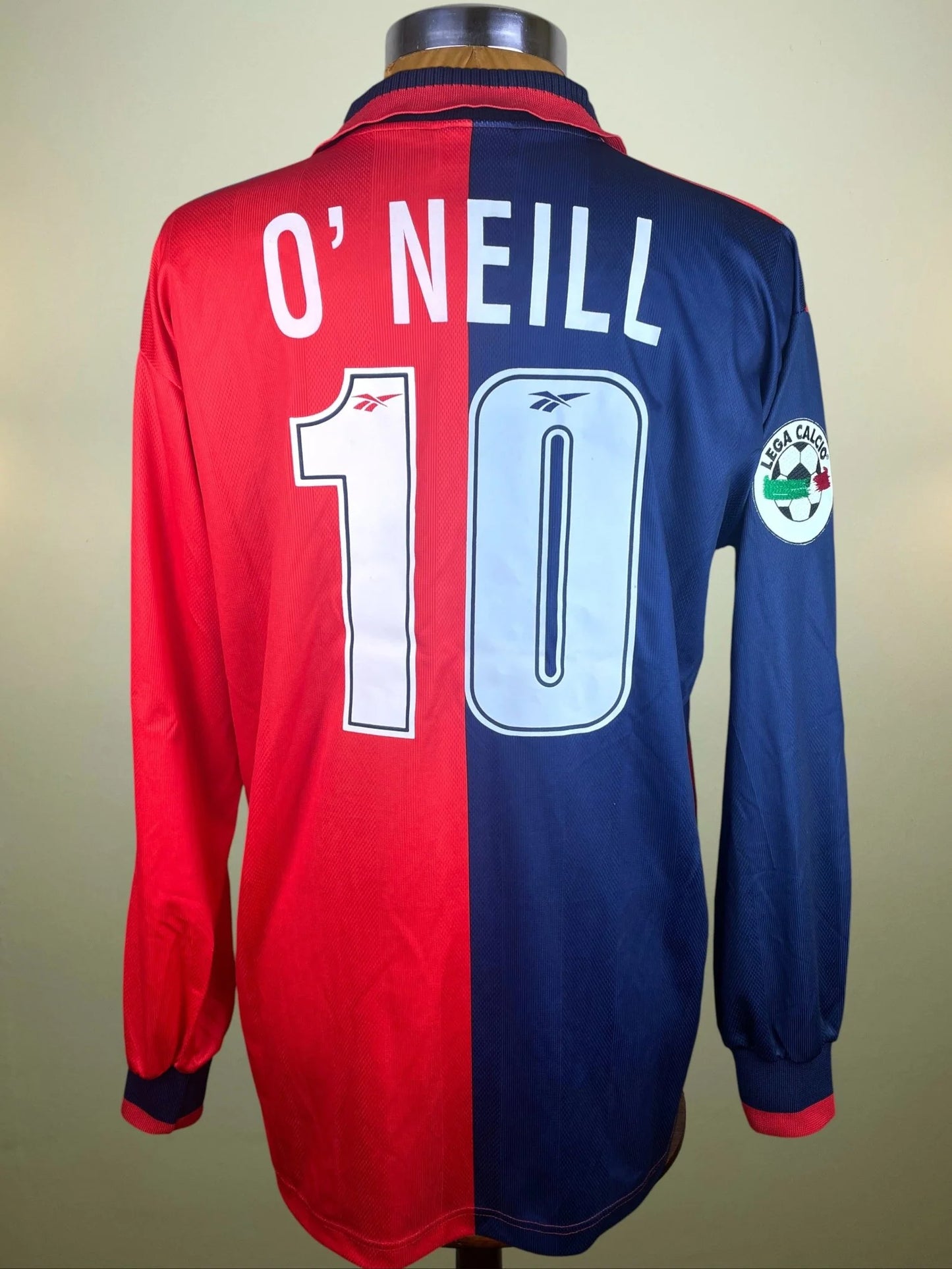Match Shirt • Club • Cagliari • 1997 • Reebok • Home • #10 • Fabian O'Neill • Match Worn • Signed