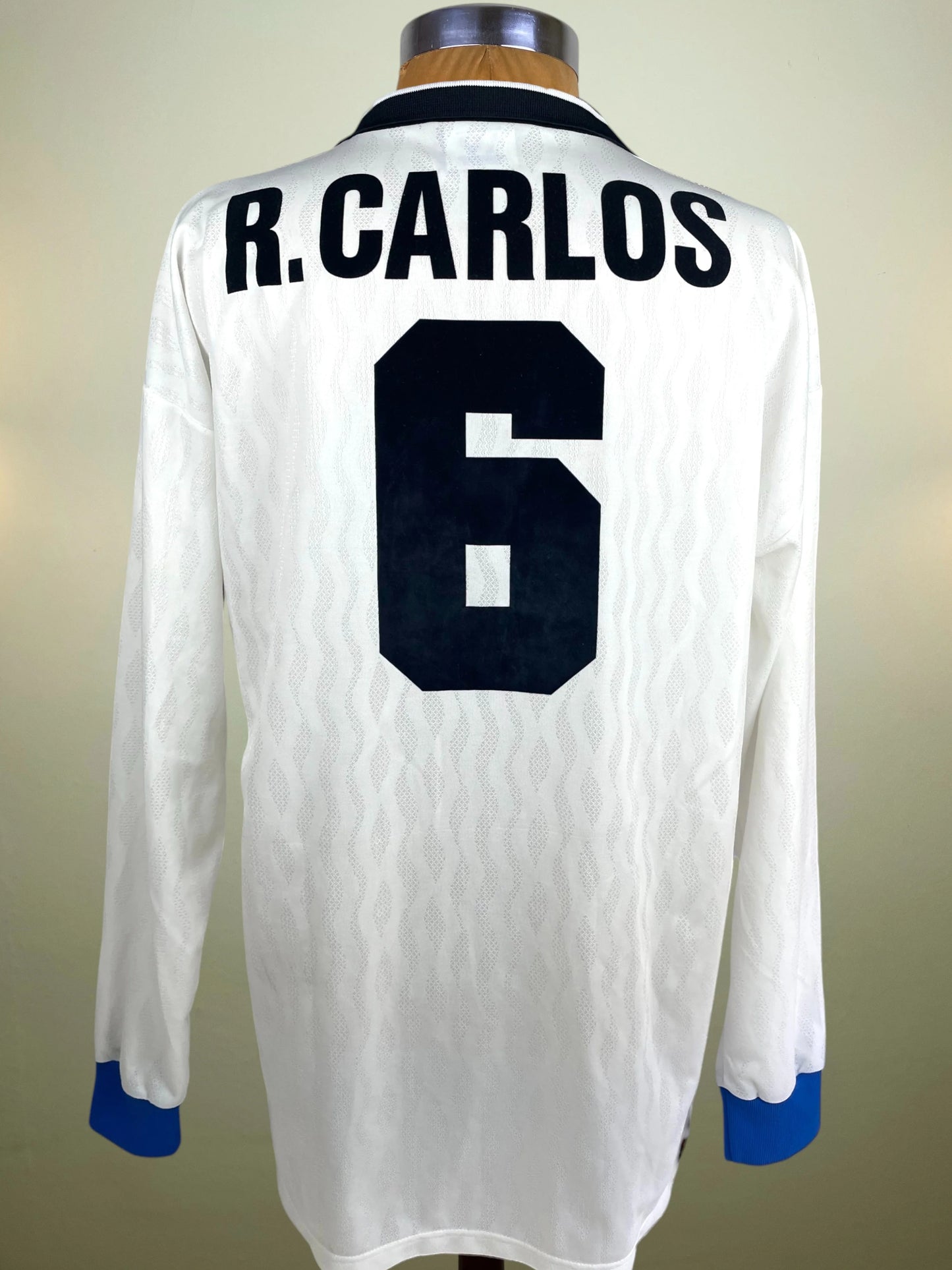 Match Shirt • Club • Inter • 1995 • Umbro • Away • #6 • Roberto Carlos • Match Worn