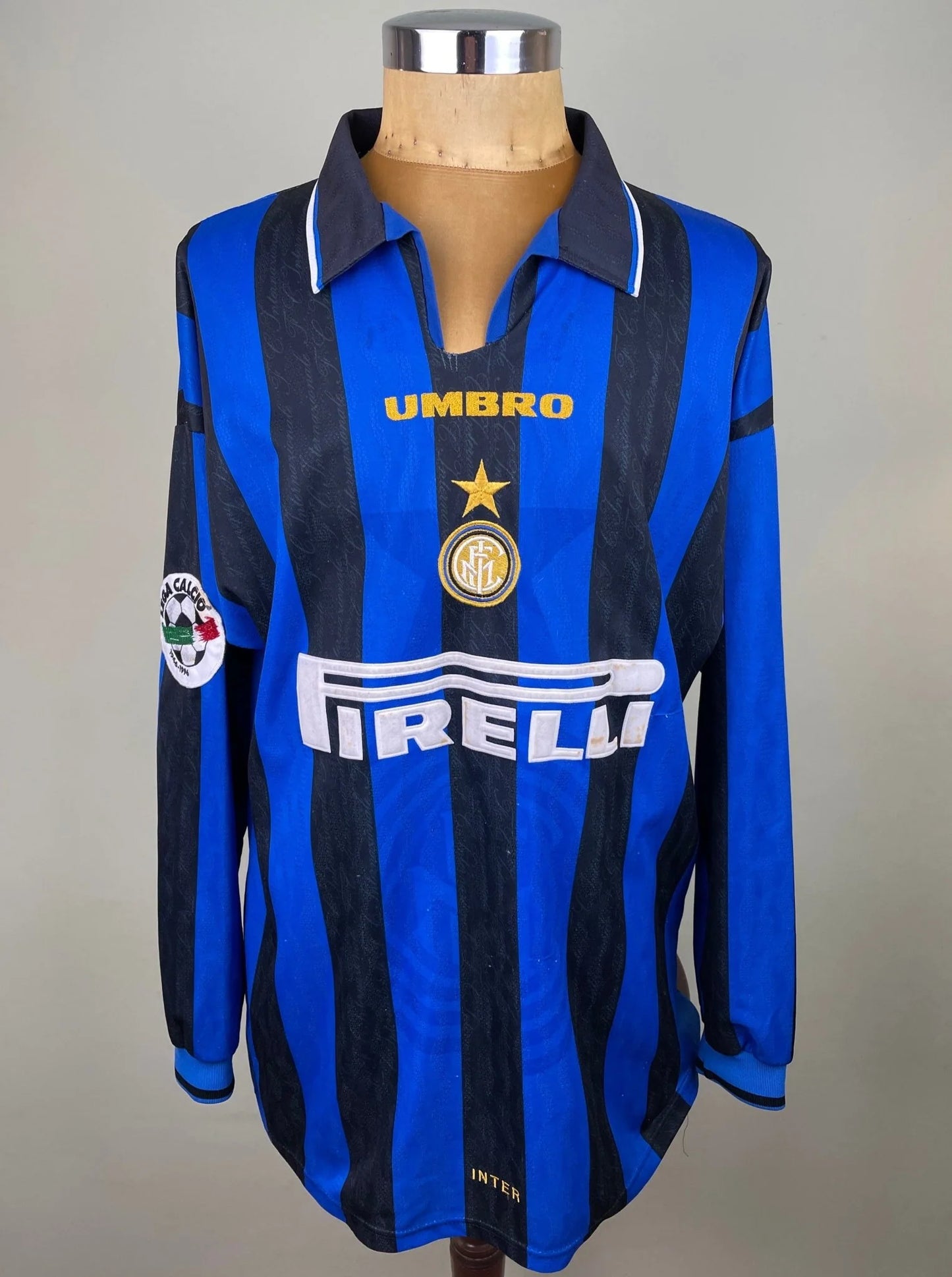 Match Shirt • Club • Inter • 1996 • Umbro • Home • #6 • Youri Djorkaeff • vs Boavista • UEFA Cup