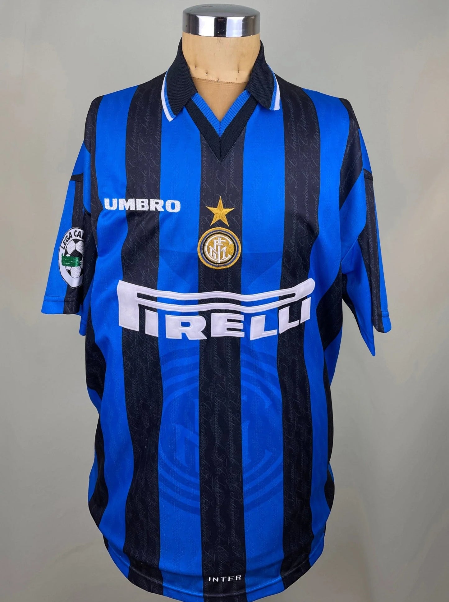 Match Shirt • Club • Inter • 1997 • Umbro • Home • #10 • Ronaldo • vs Juventus