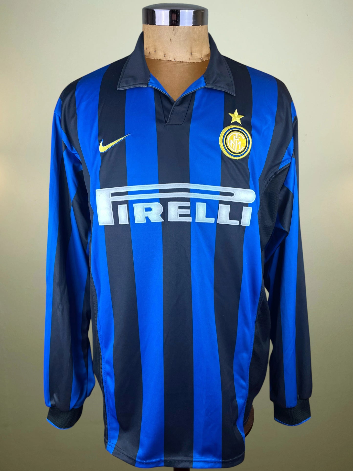 Match Shirt • Club • Inter • 1998 • Nike • Home • #10 • Roberto Baggio • Match Worn