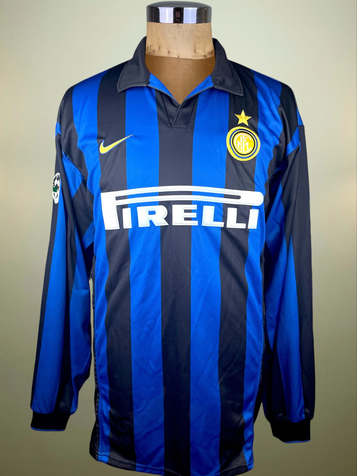 Match Shirt • Club • Inter • 1998 • Nike • Home • #8 • Aron Winter • Match Worn