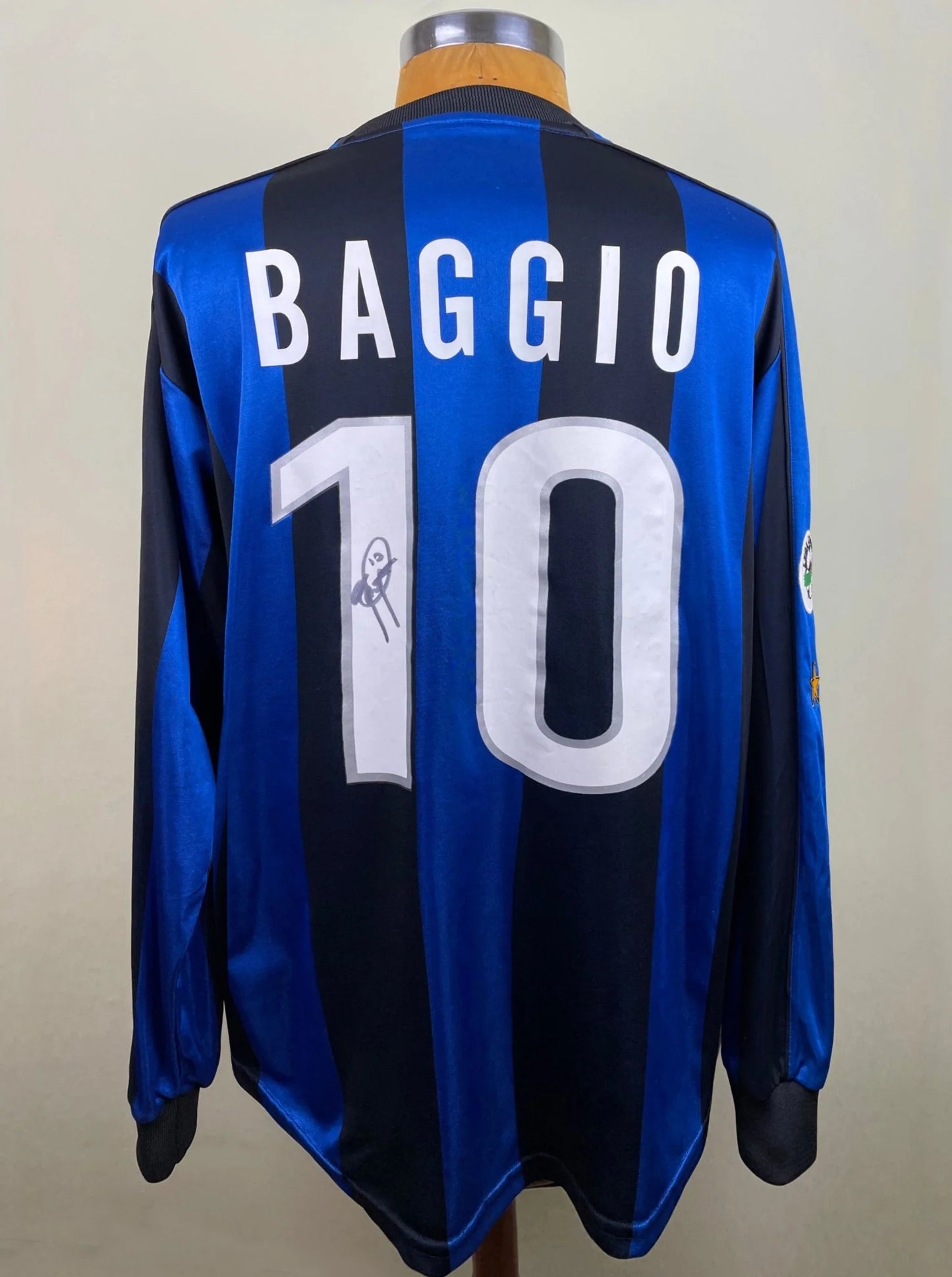 Match Shirt • Club • Inter • 1999 • Nike • Home • #10 • Roberto Baggio • Match Worn • Signed