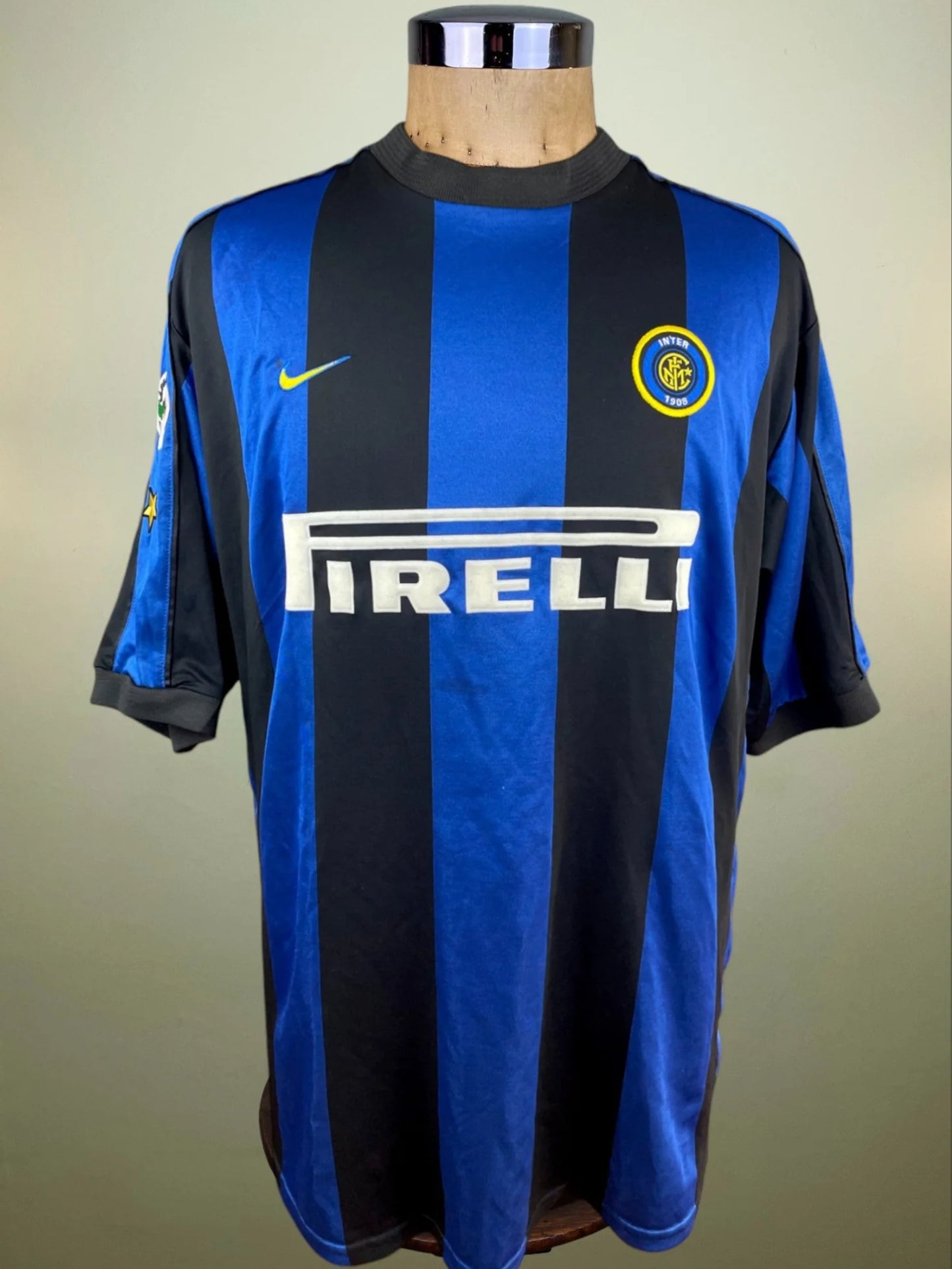 Match Shirt • Club • Inter • 1999 • Nike • Home • #20 • Alvaro Recoba • Match Worn • Signed