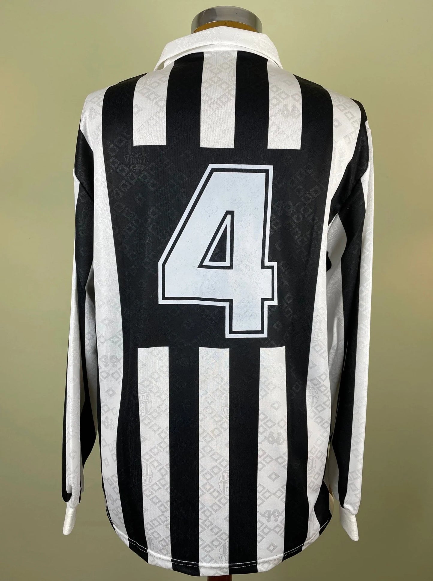 Match Shirt • Club • Juventus • 1991 • Kappa • Home • #4 • Antonio Conte • Match Worn