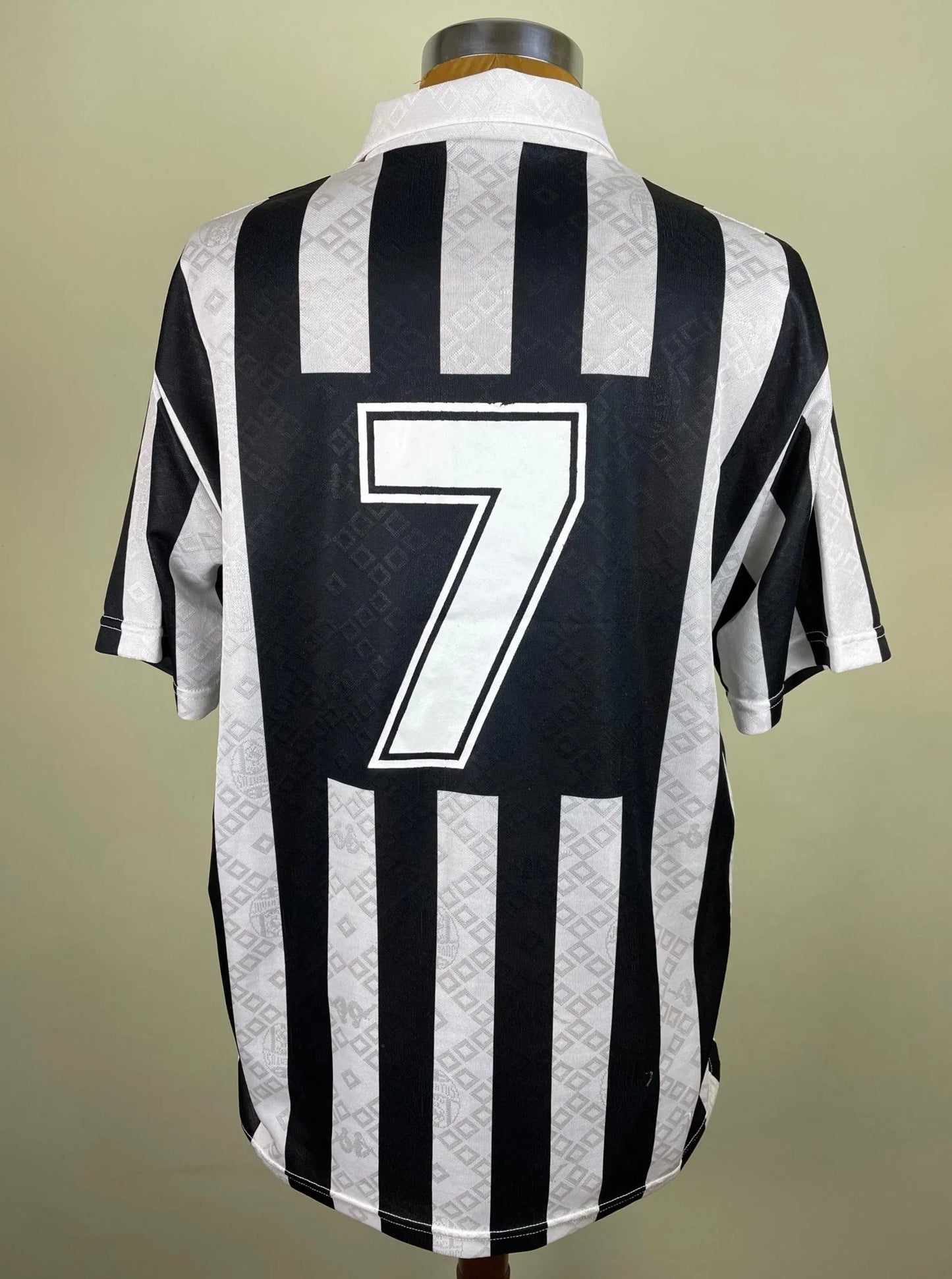 Match Shirt • Club • Juventus • 1992 • Kappa • Home • #7 • Antonio Conte • Match Worn