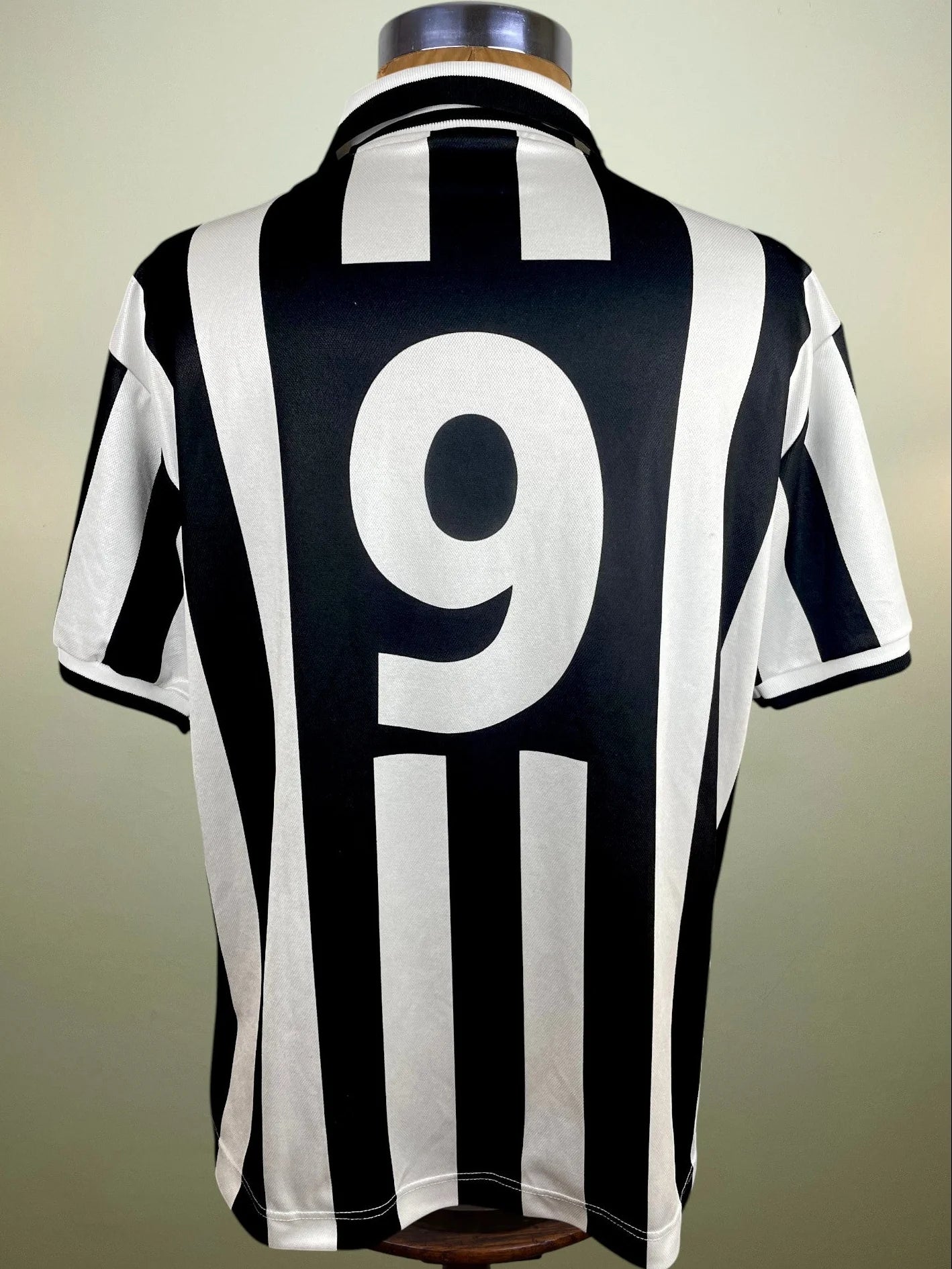 Match Shirt • Club • Juventus • 1994 • Kappa • Home • #9 • Gianluca Vialli • Match Worn