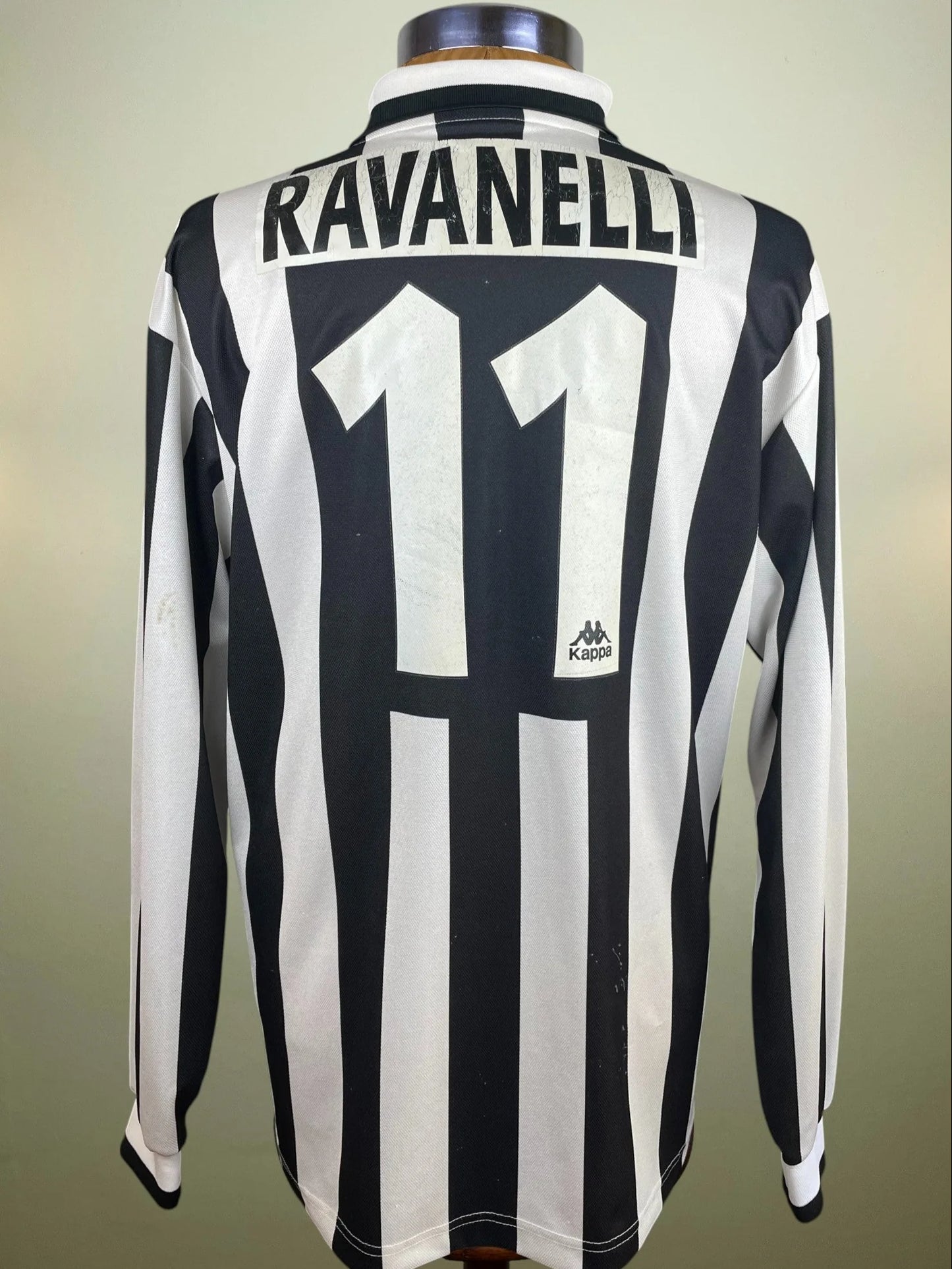 Match Shirt • Club • Juventus • 1995 • Kappa • Home • #11 • Fabrizio Ravanelli • Match Worn