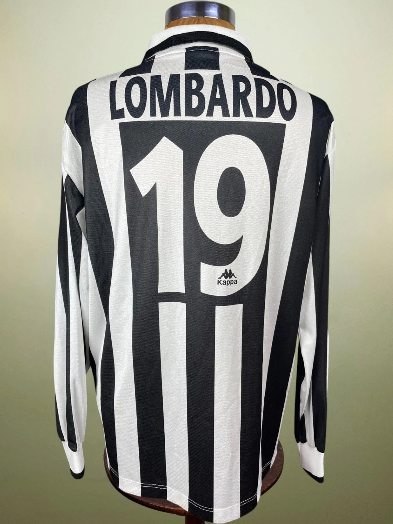 Match Shirt • Club • Juventus • 1995 • Kappa • Home • #19 • Attilio Lombardo • Match Worn