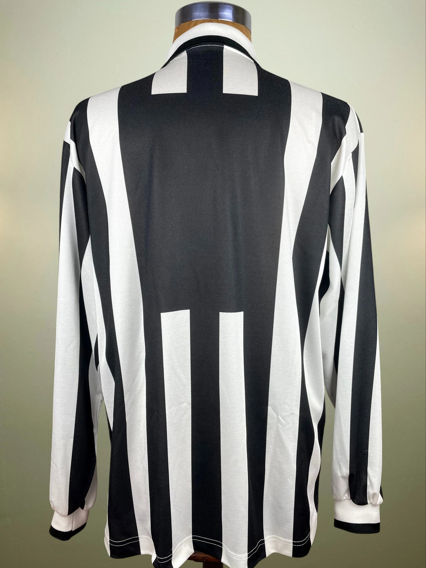 Match Shirt • Club • Juventus • 1995 • Kappa • Home • #No Number • Match Issue